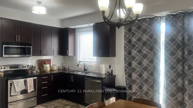 99 Holyrod Drive