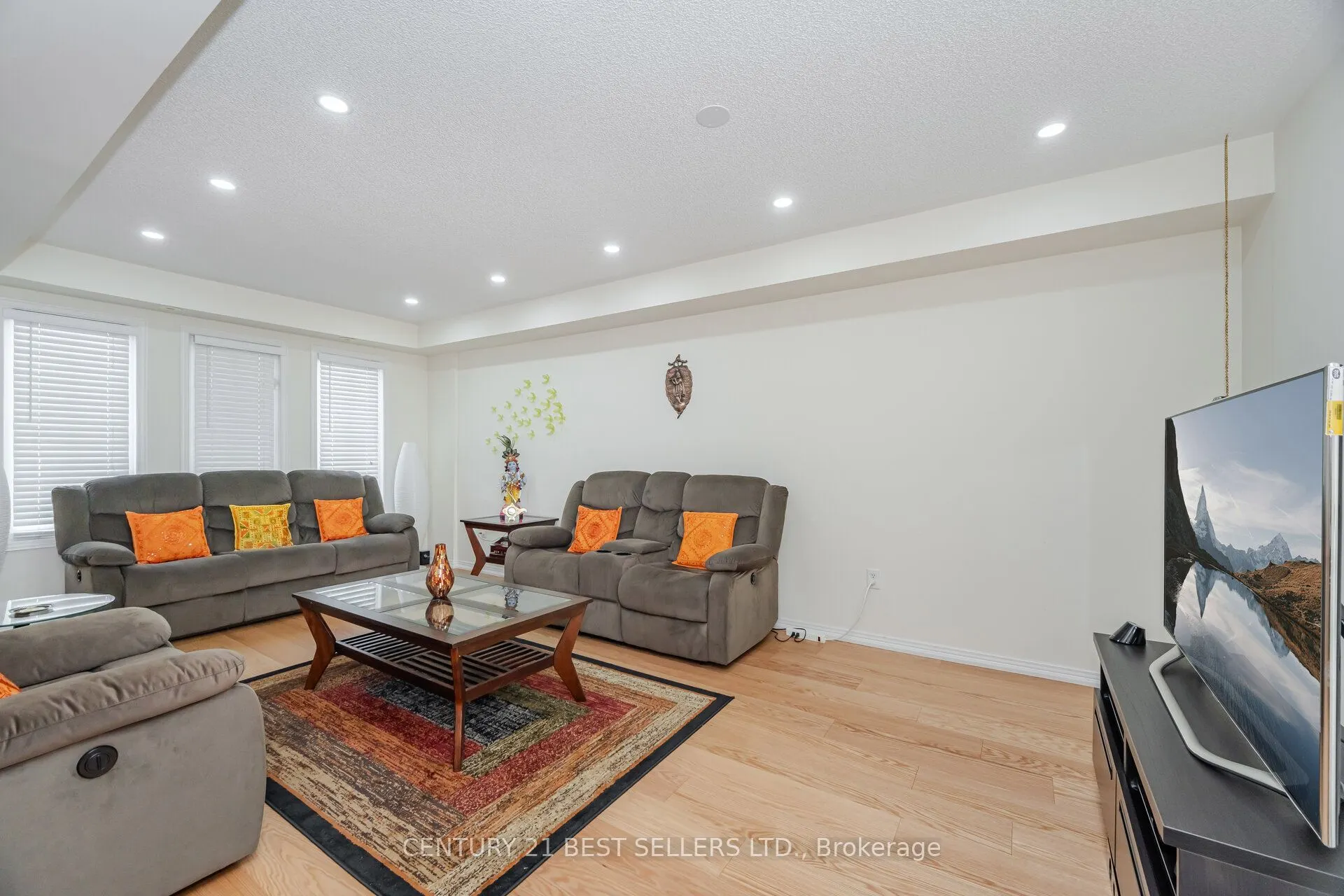 82 Pilkington Drive