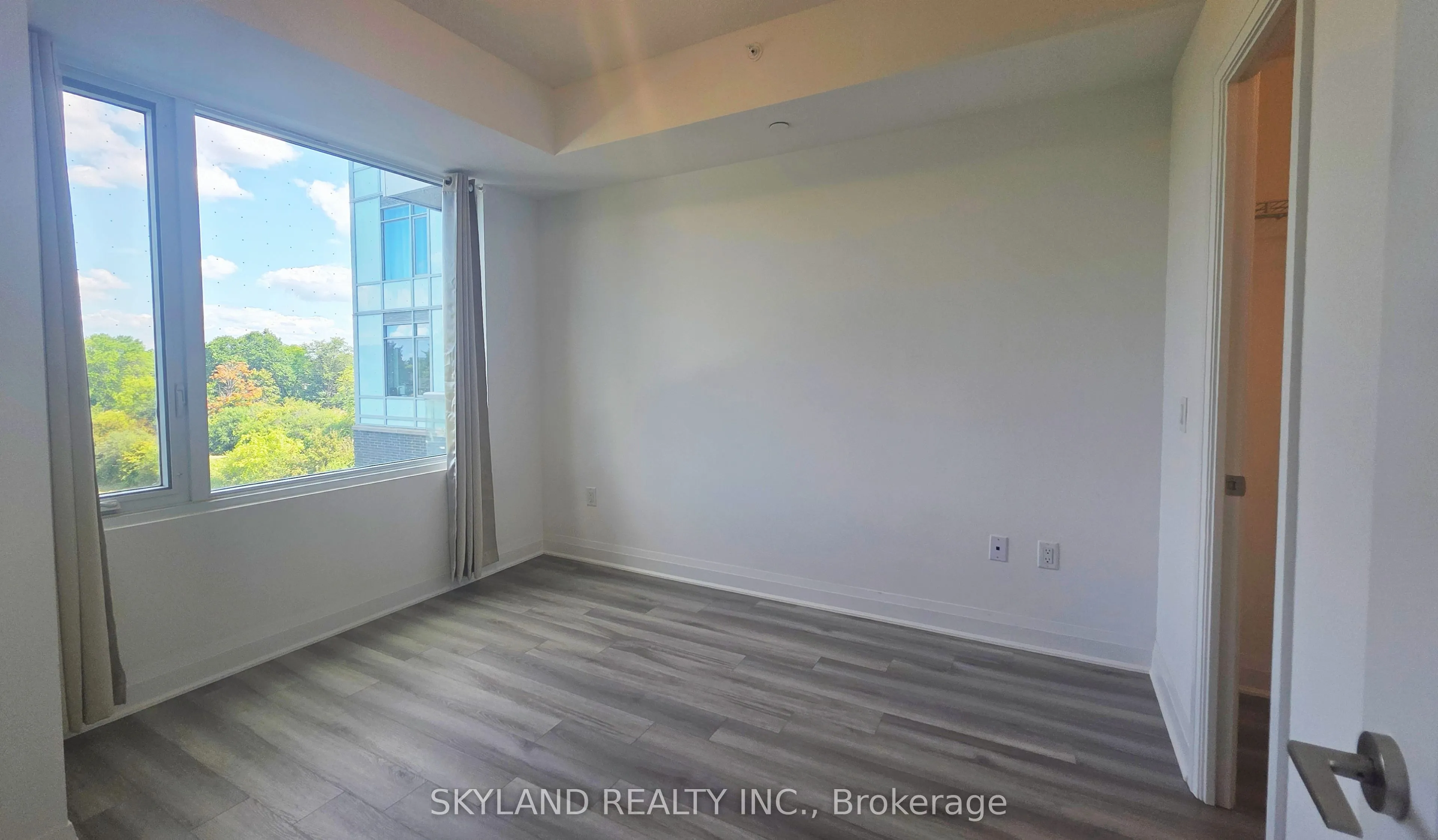 3220 Sheppard Avenue E, #222