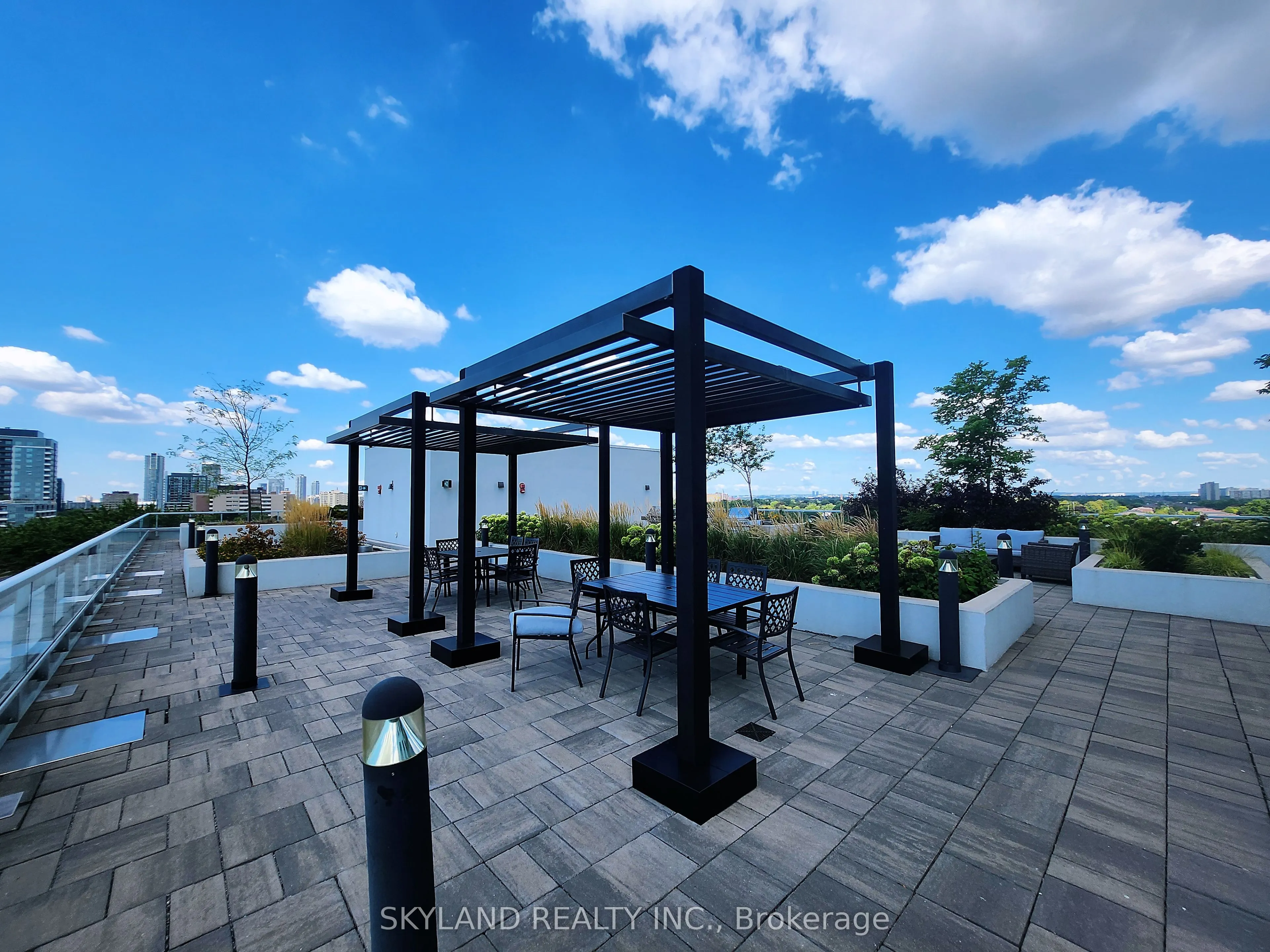 3220 Sheppard Avenue E, #222