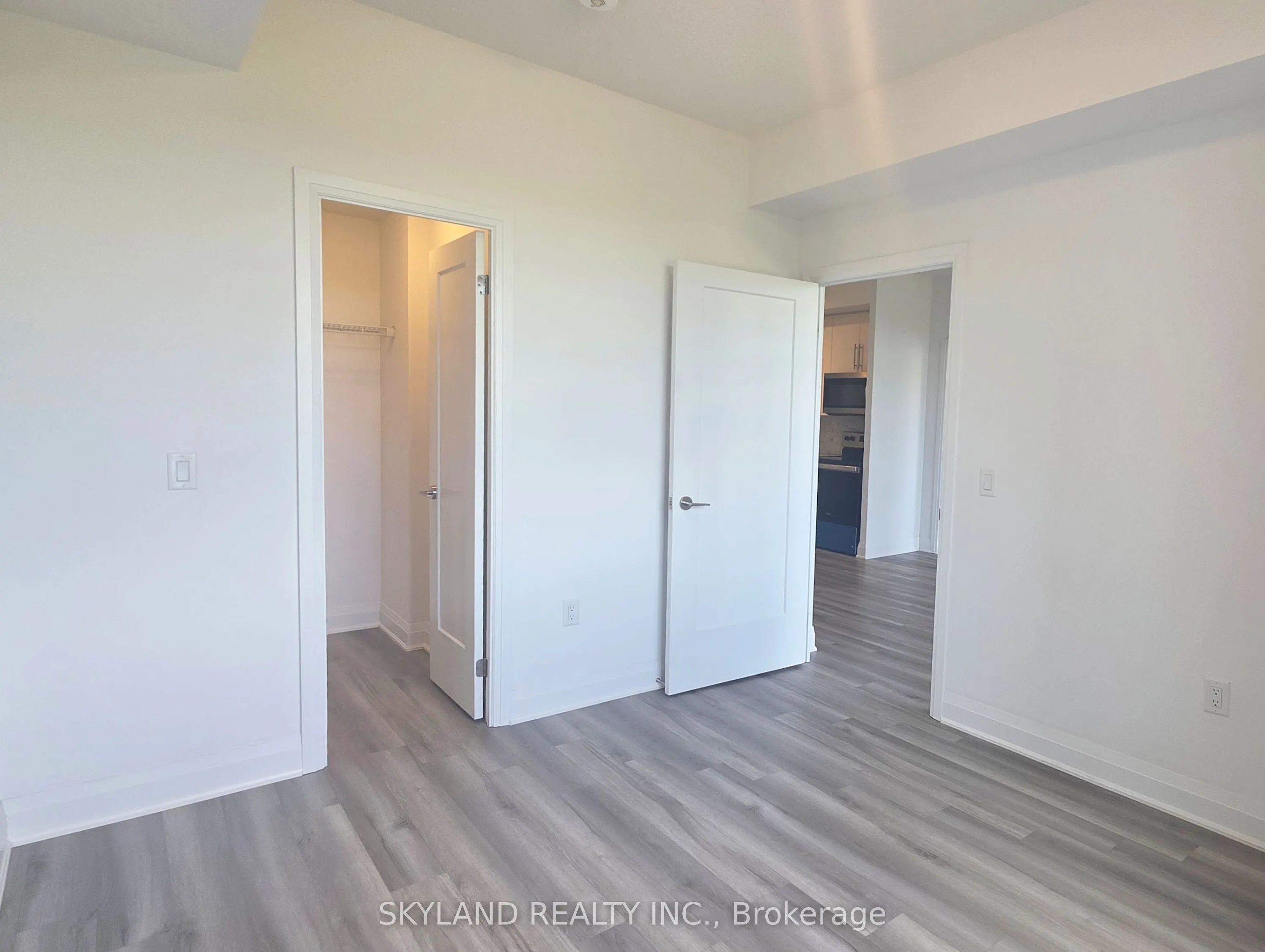 3220 Sheppard Avenue E, #222