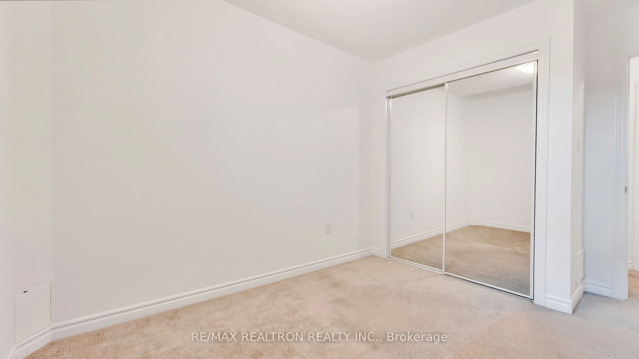 470 Beresford Path, #4