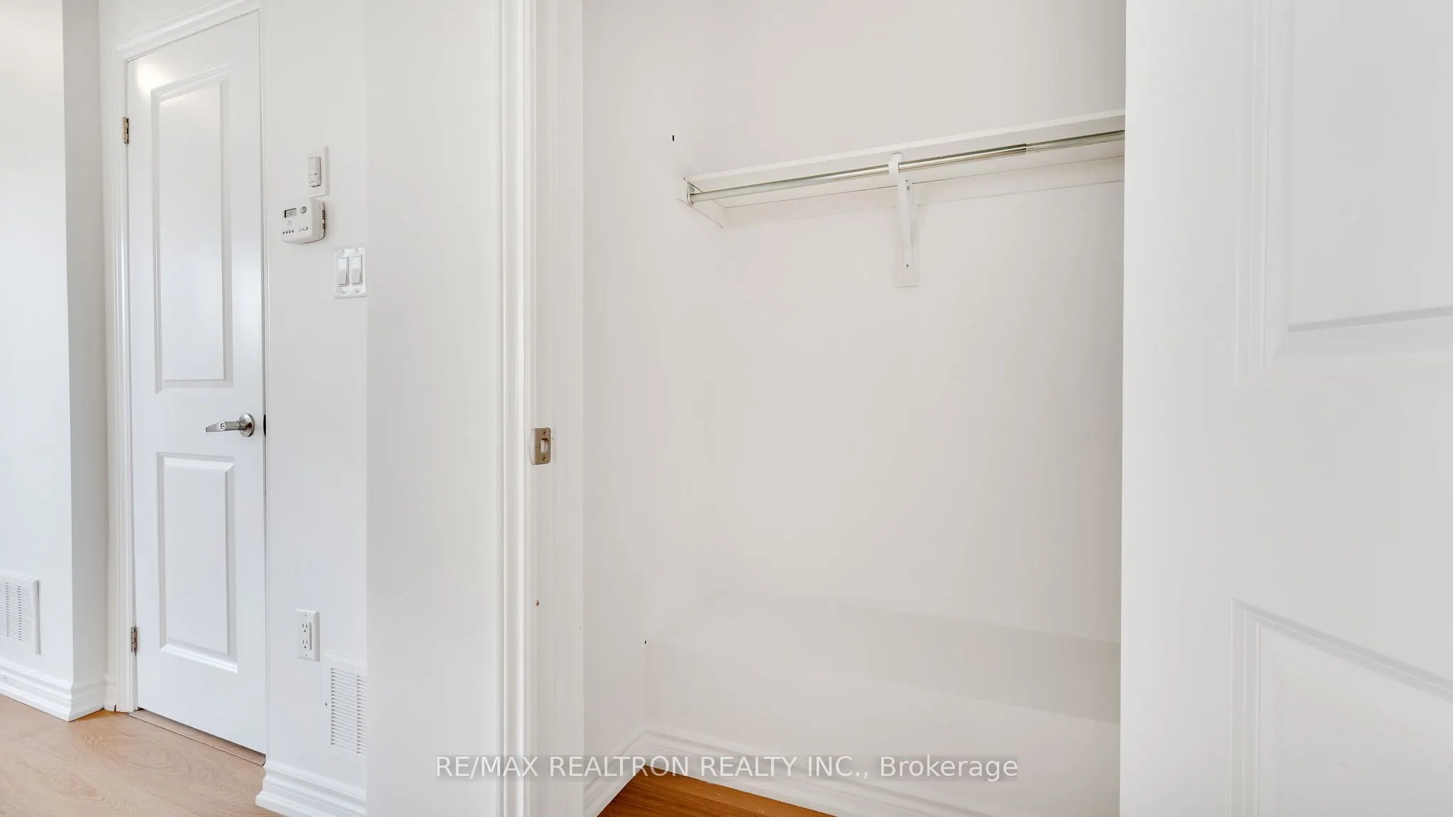 470 Beresford Path, #4