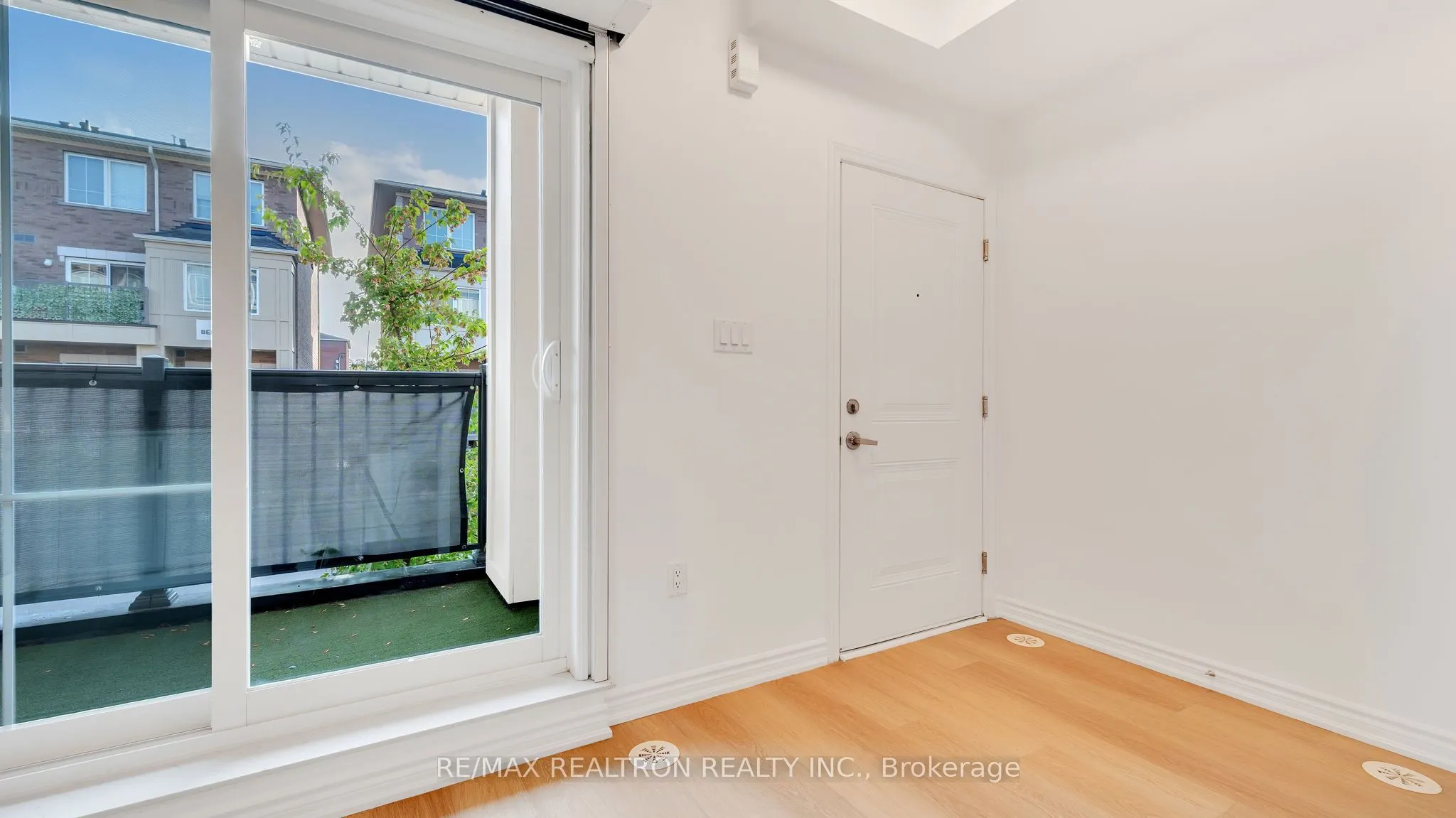 470 Beresford Path, #4