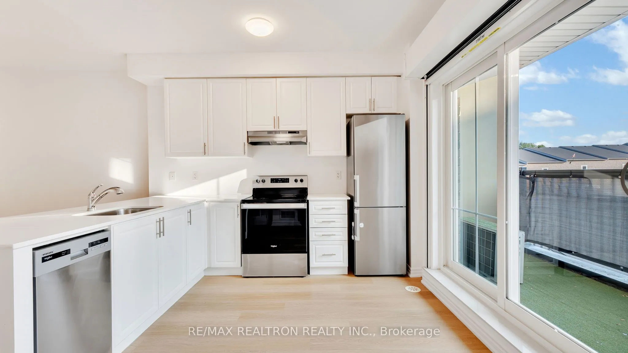 470 Beresford Path, #4