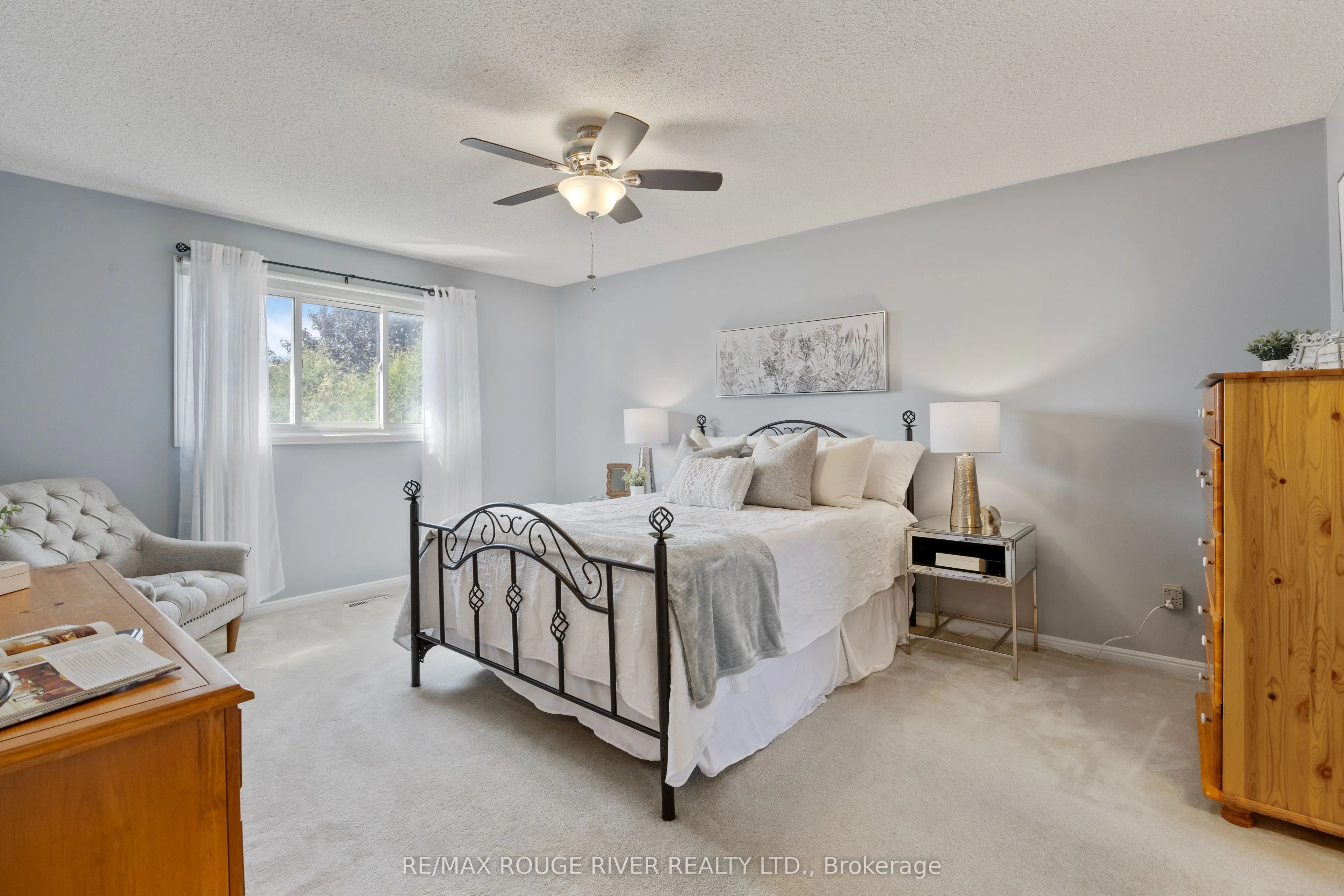12 Woodlawn Court
