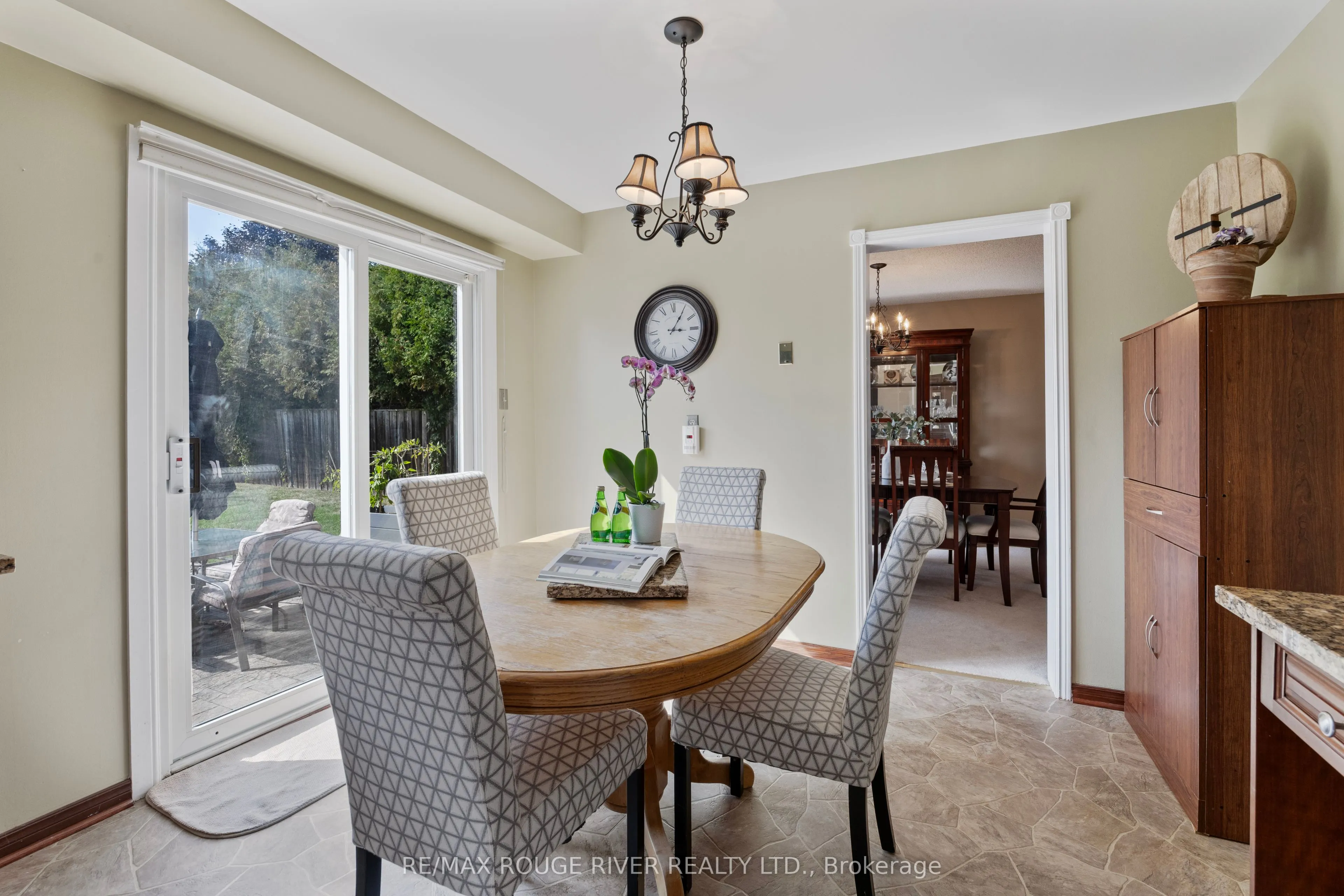 12 Woodlawn Court
