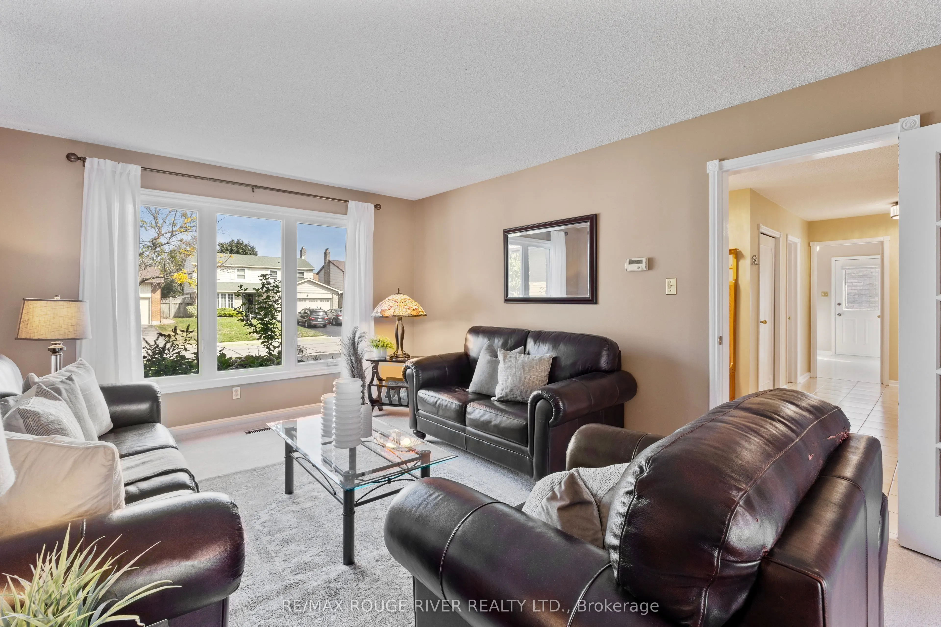 12 Woodlawn Court