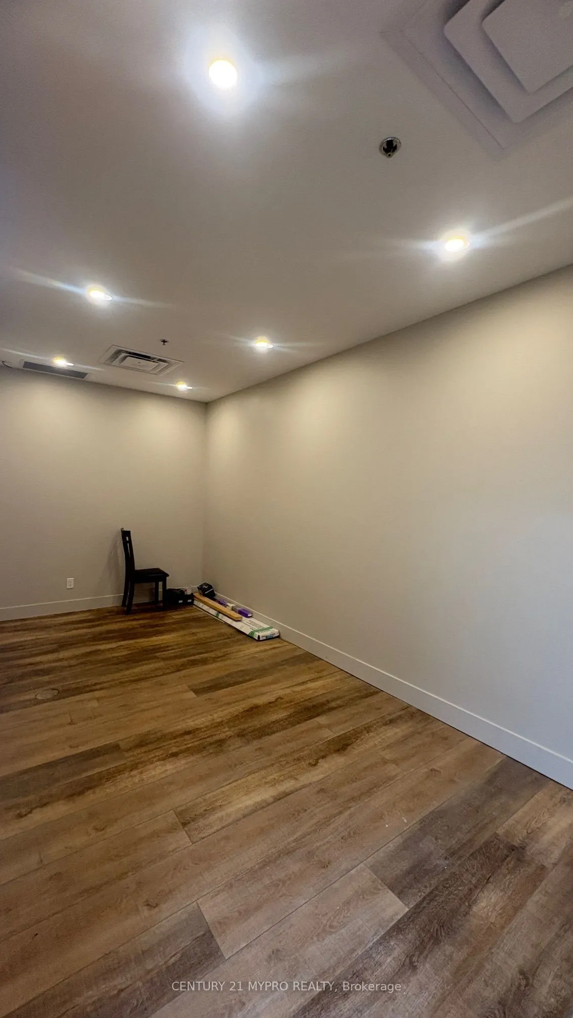 2582 Birchmount Road