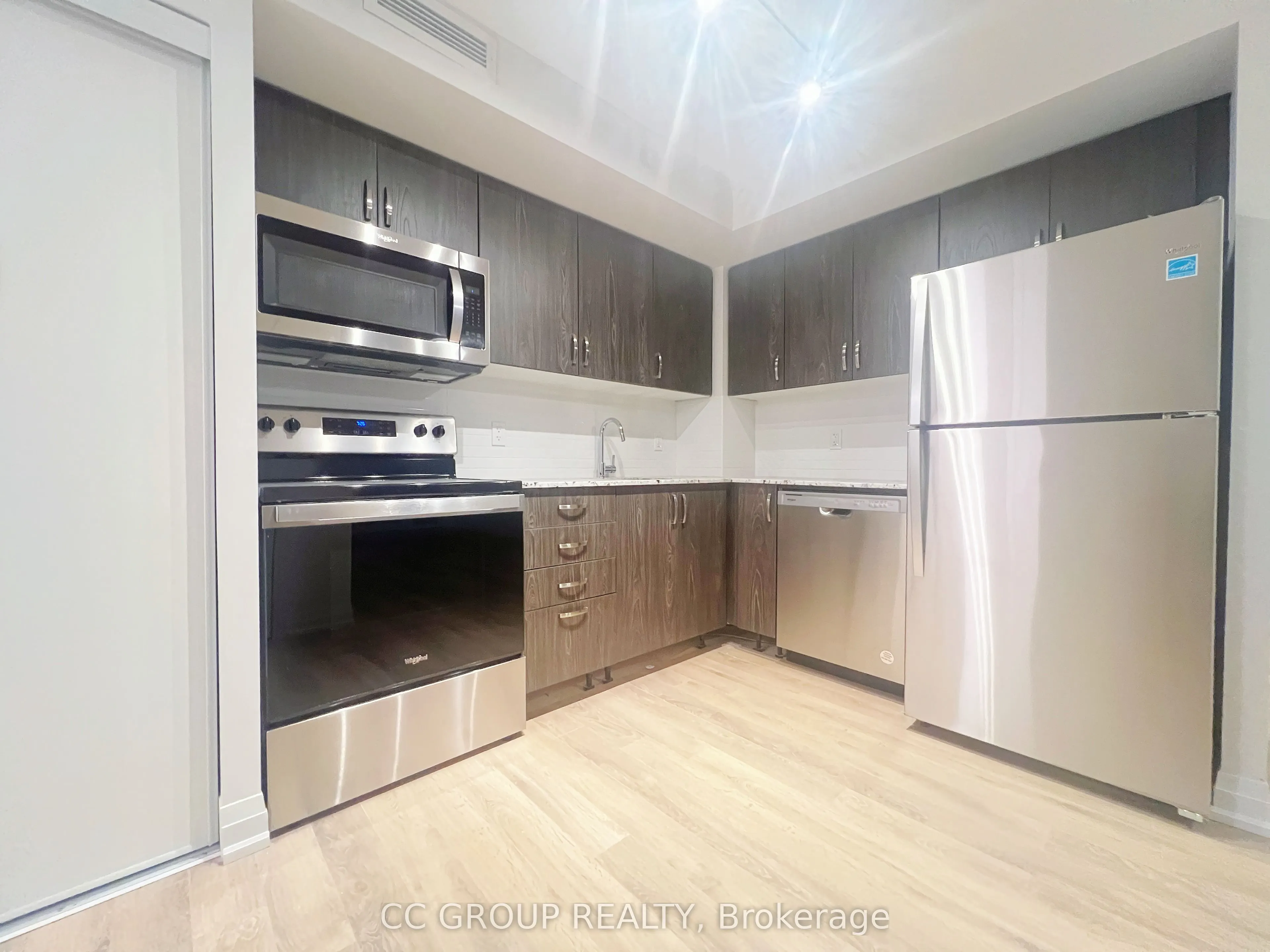 20 Meadowglen Place, #1705