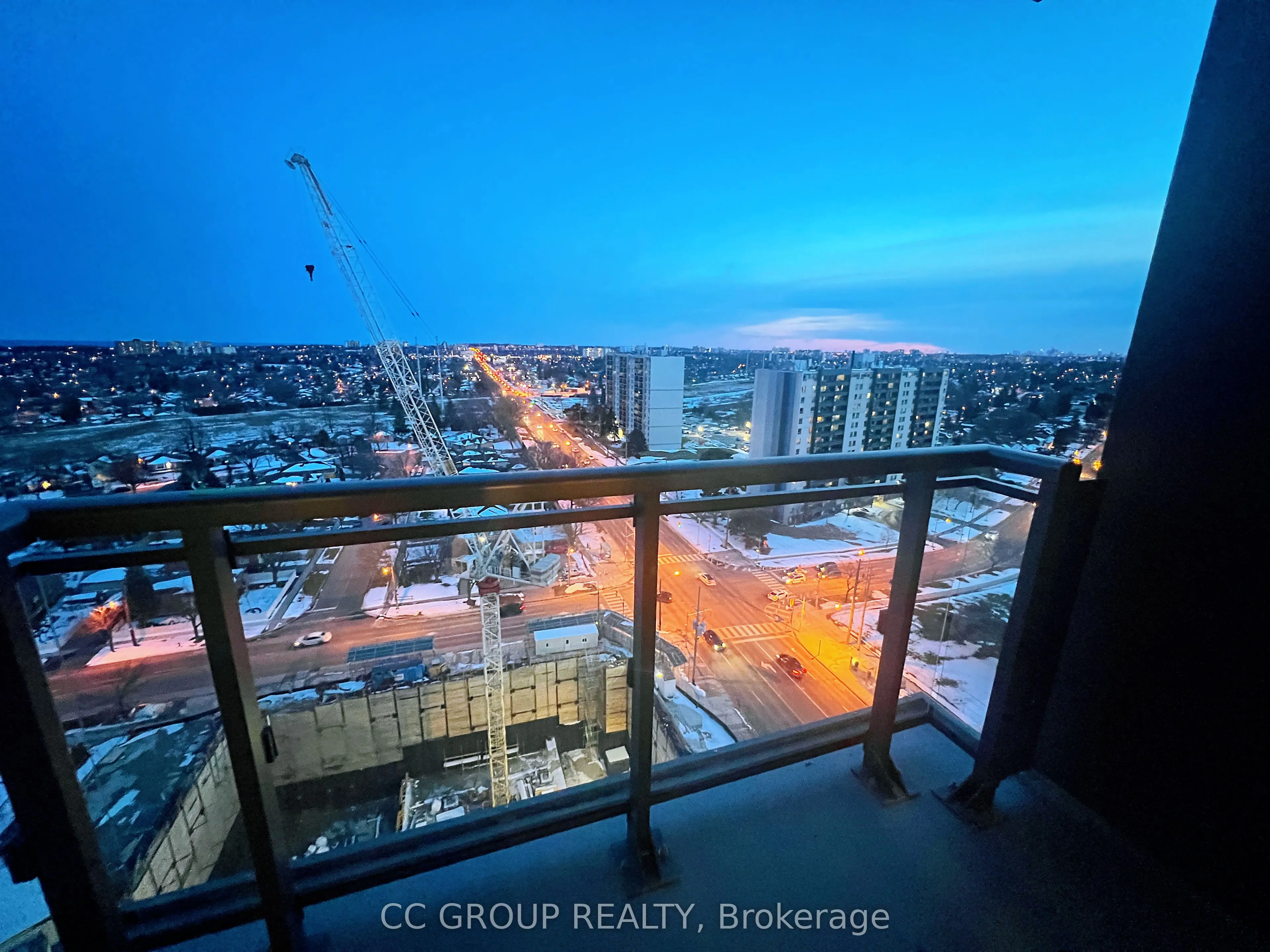 20 Meadowglen Place, #1705
