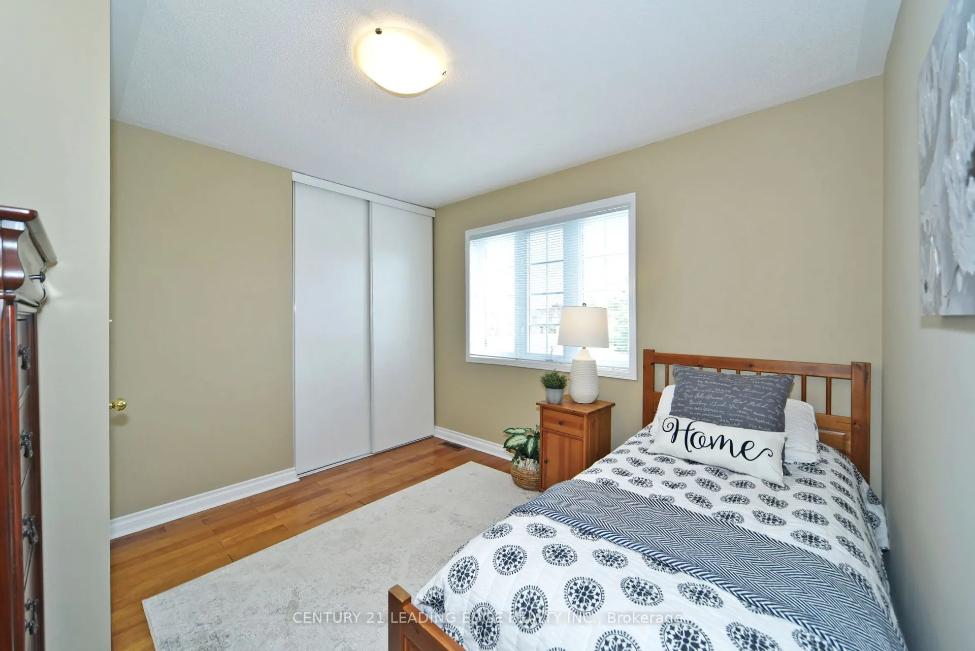 548 Nottingham Crescent