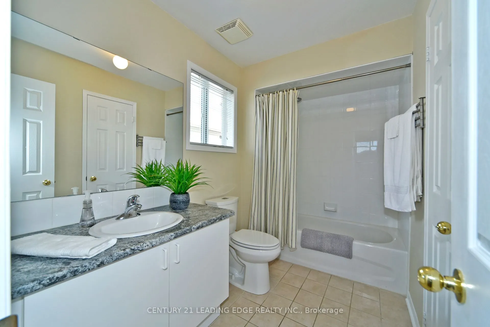 548 Nottingham Crescent