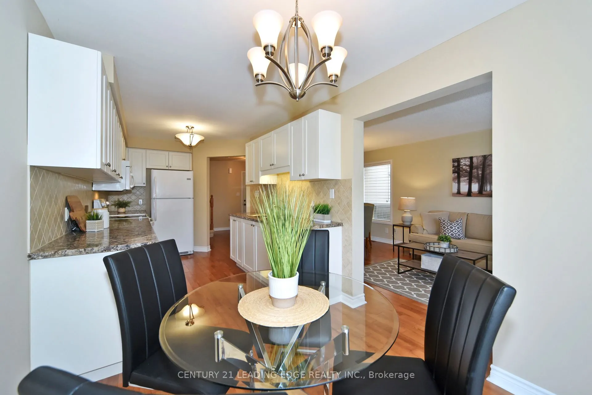548 Nottingham Crescent