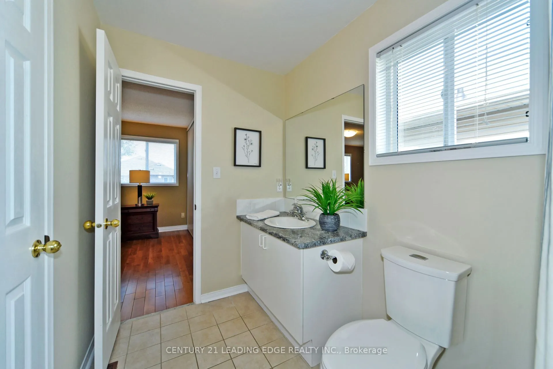 548 Nottingham Crescent