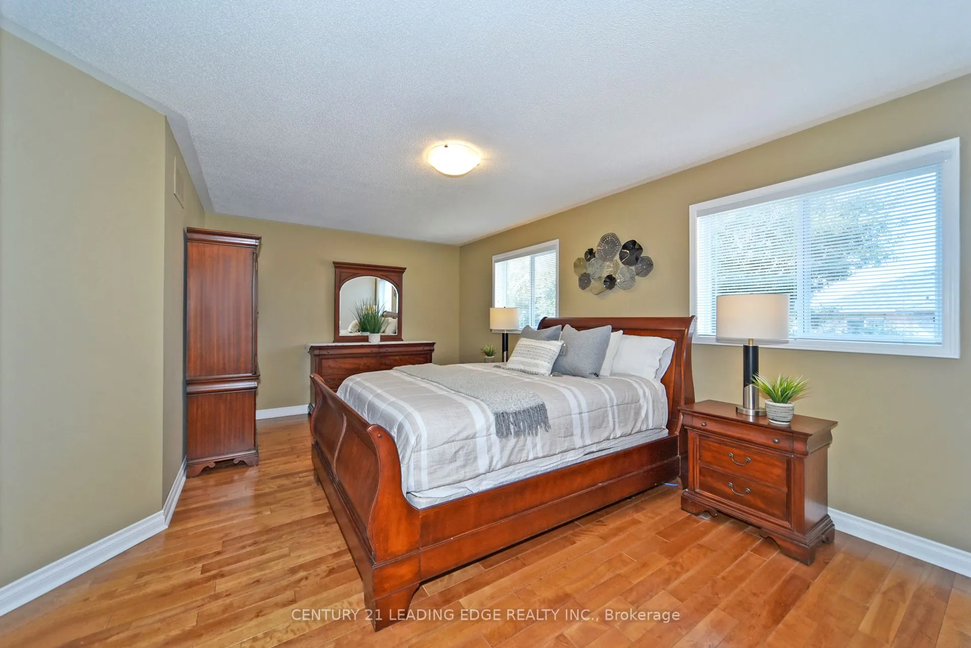 548 Nottingham Crescent