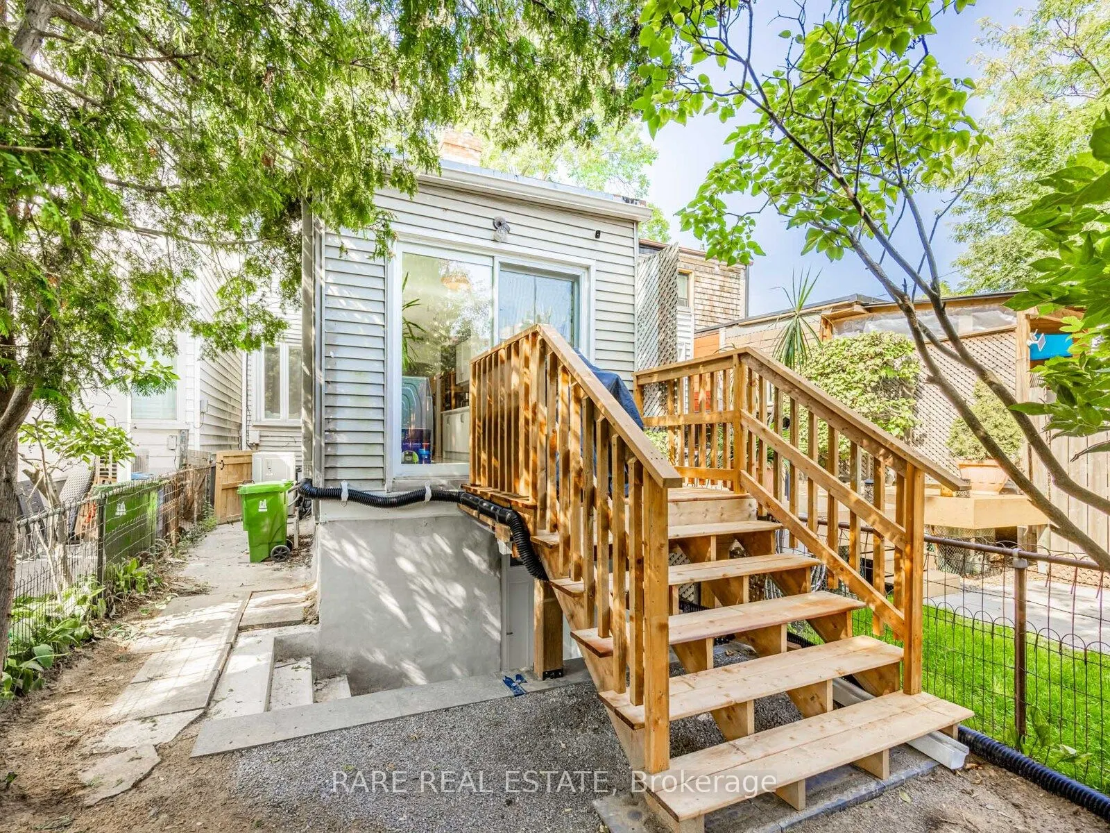 727 Rhodes Avenue, #Lower