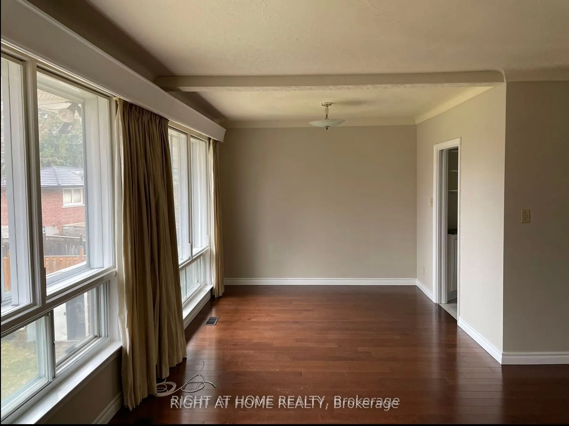 9 Waterfield Drive, #Main