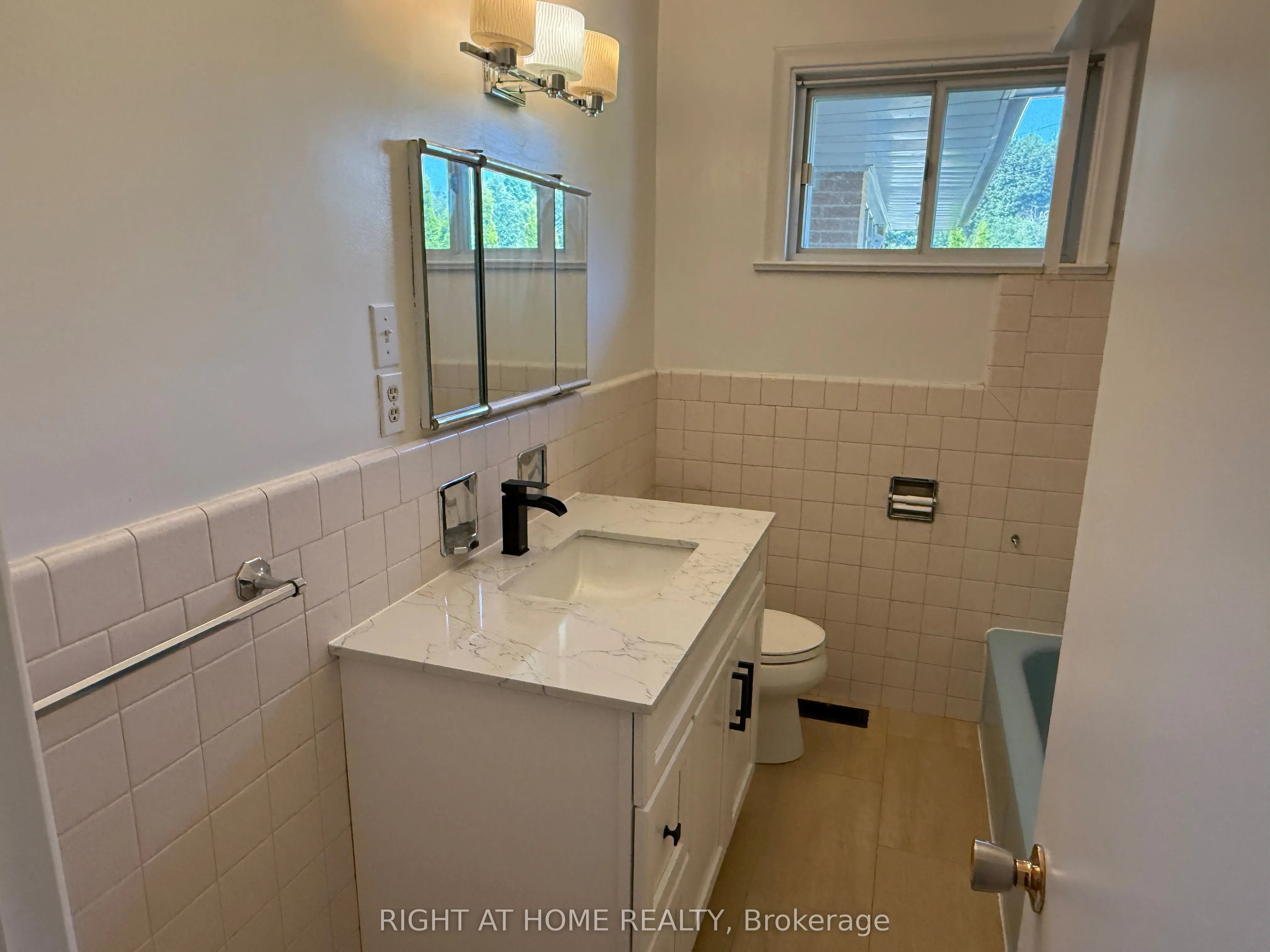 9 Waterfield Drive, #Main