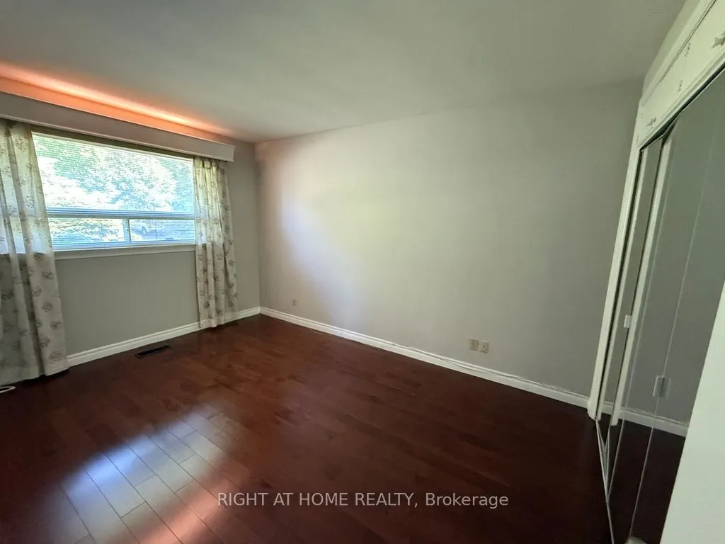 9 Waterfield Drive, #Main