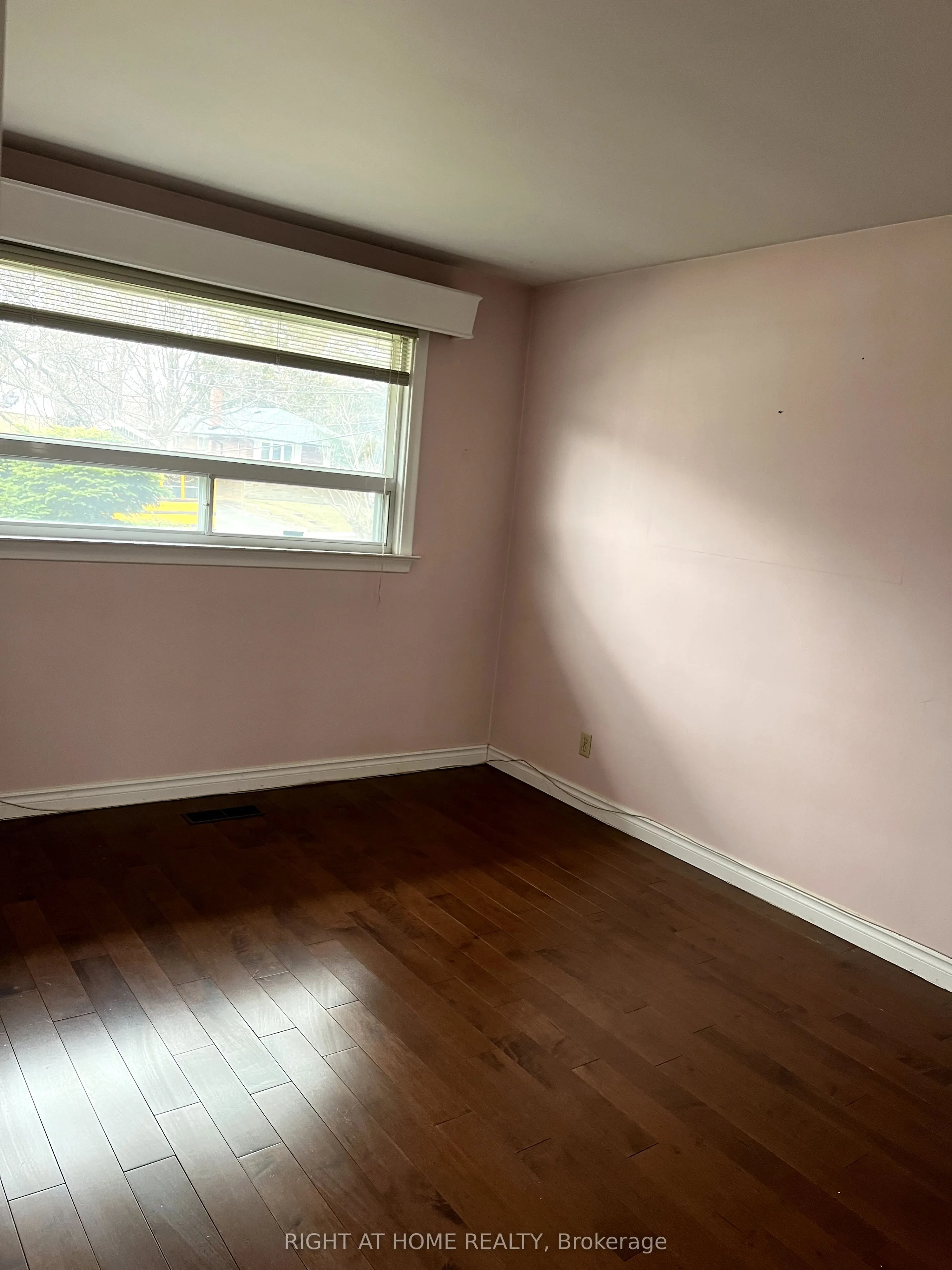 9 Waterfield Drive, #Main