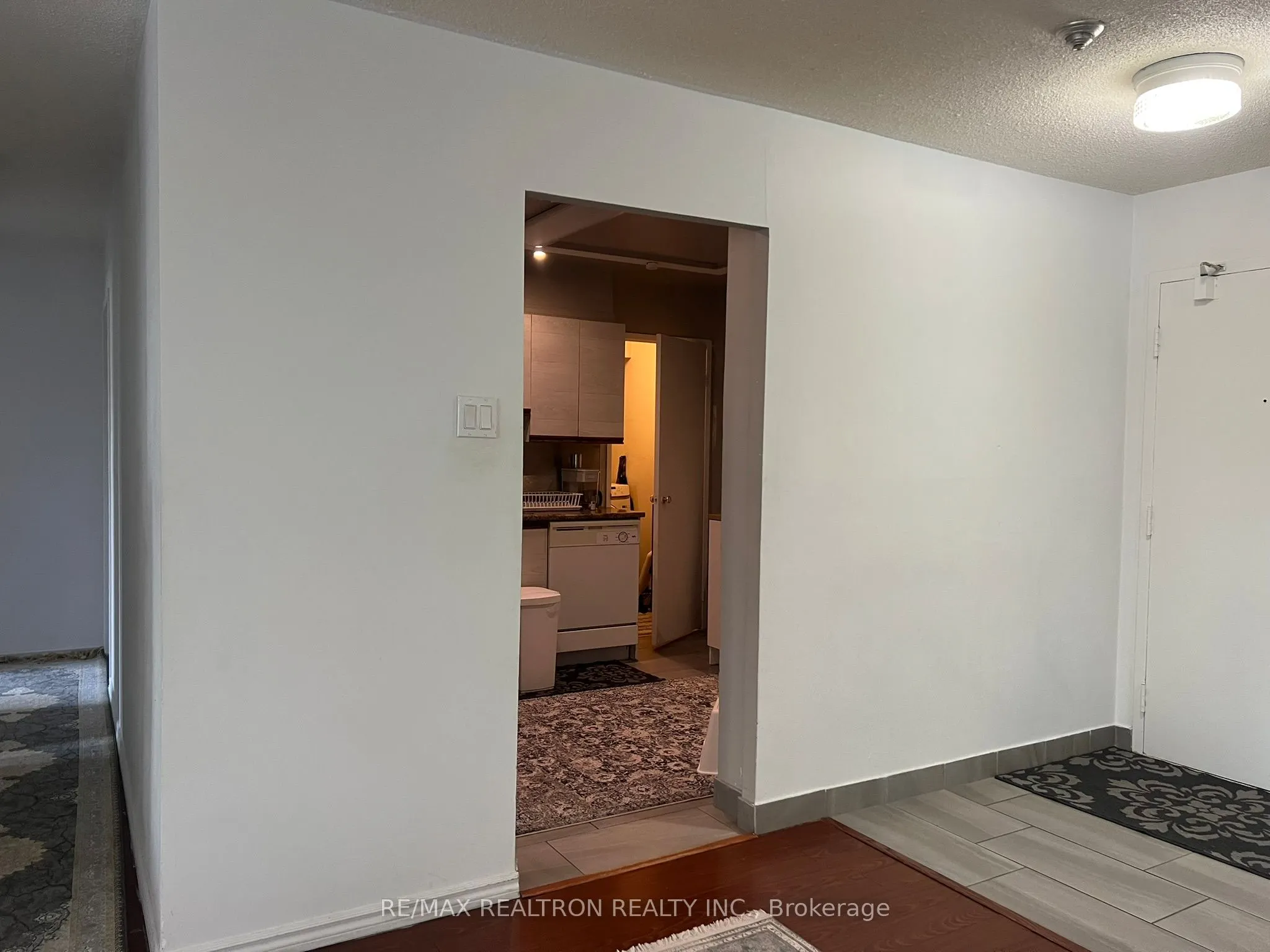 55 Bamburgh Circle, #212
