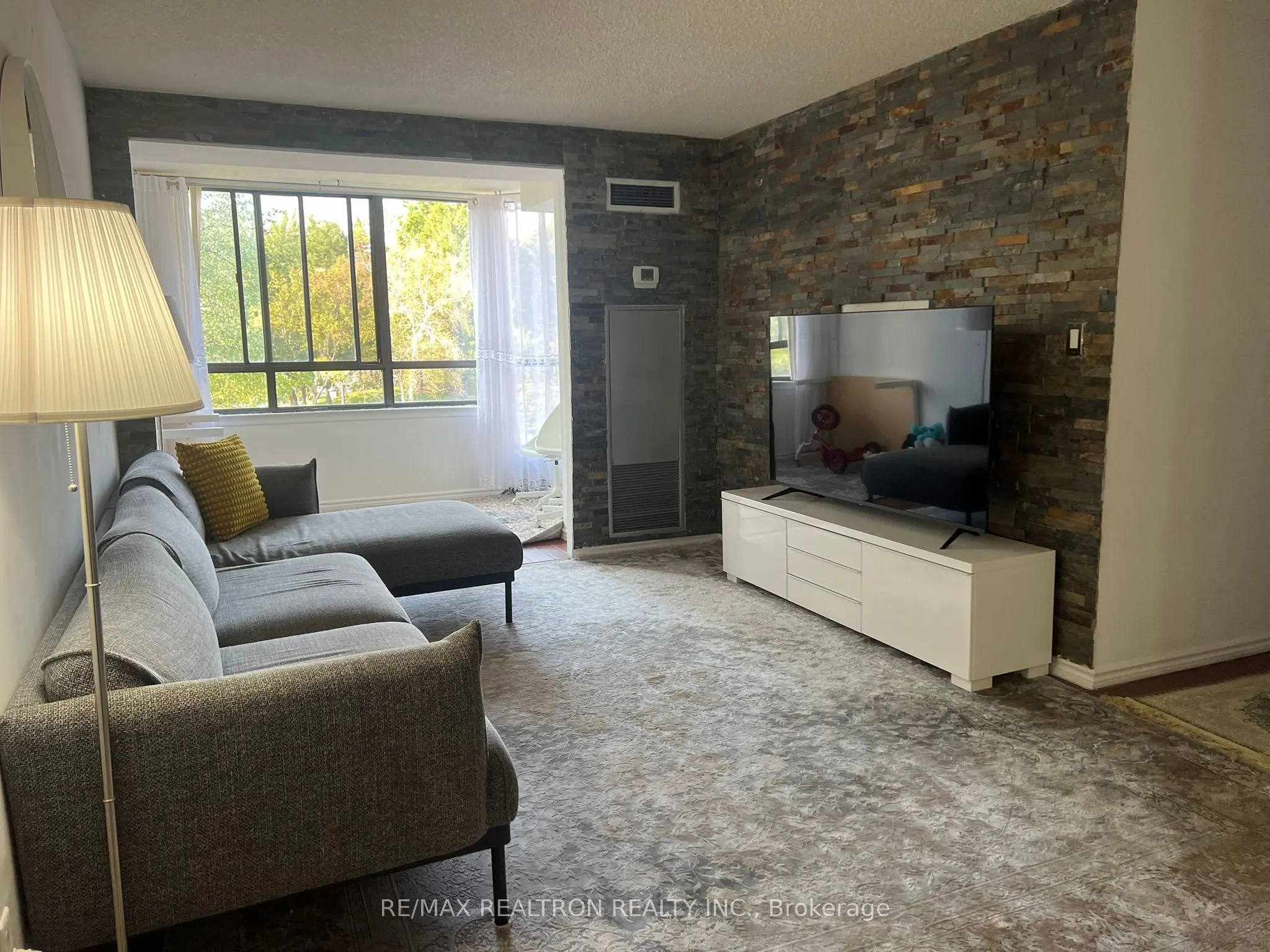 55 Bamburgh Circle, #212