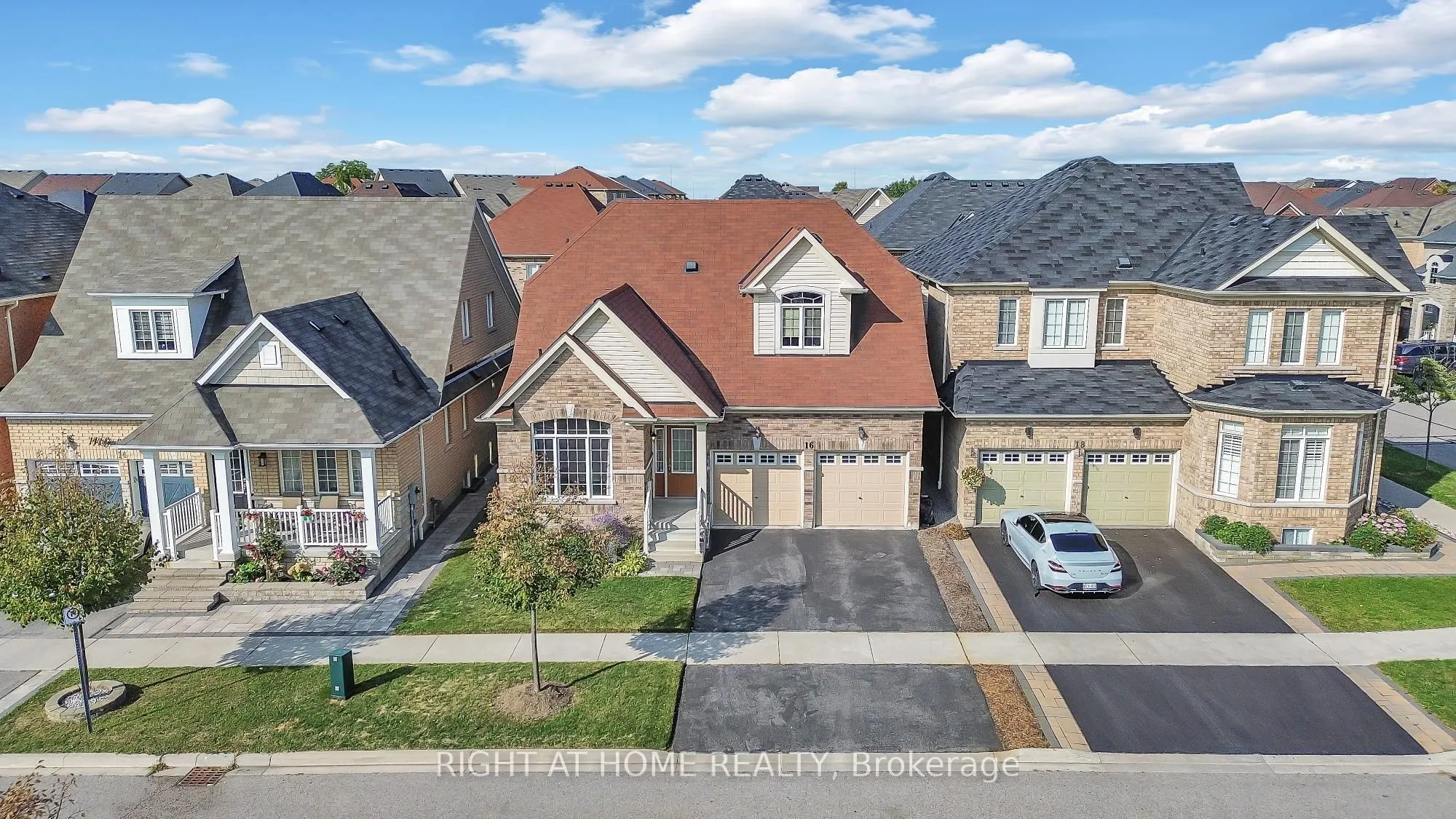16 Sewell Crescent
