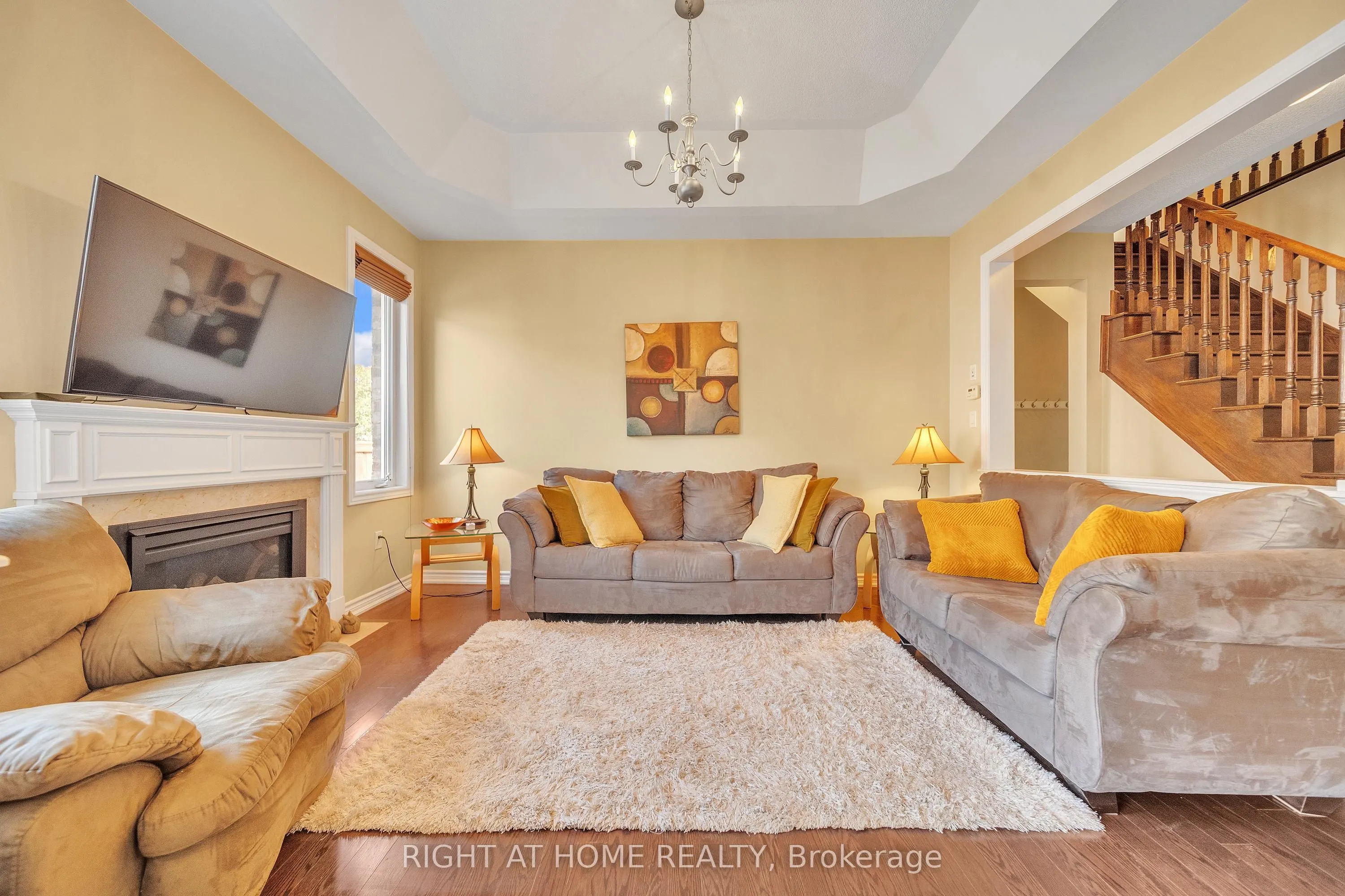 16 Sewell Crescent