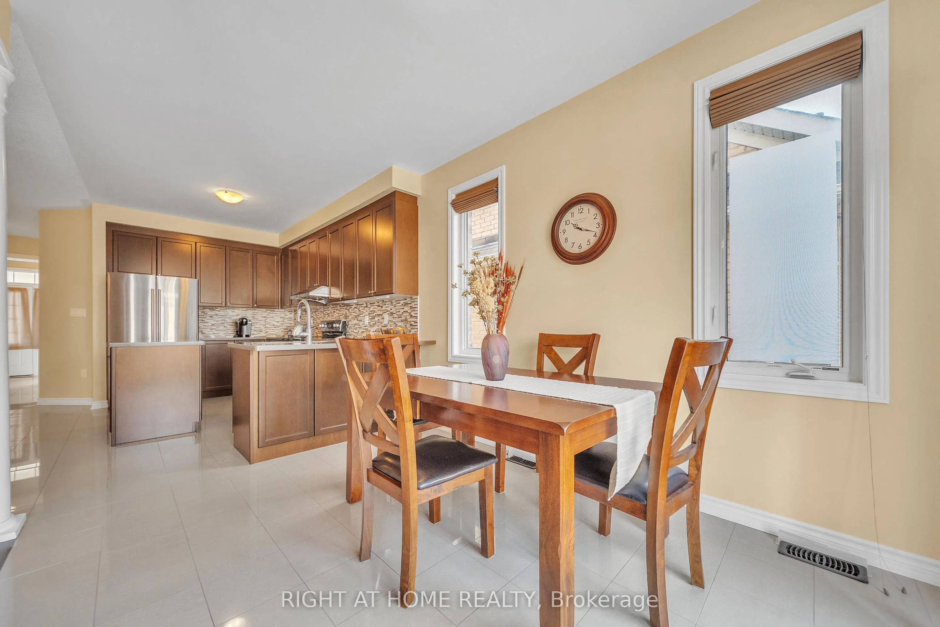 16 Sewell Crescent