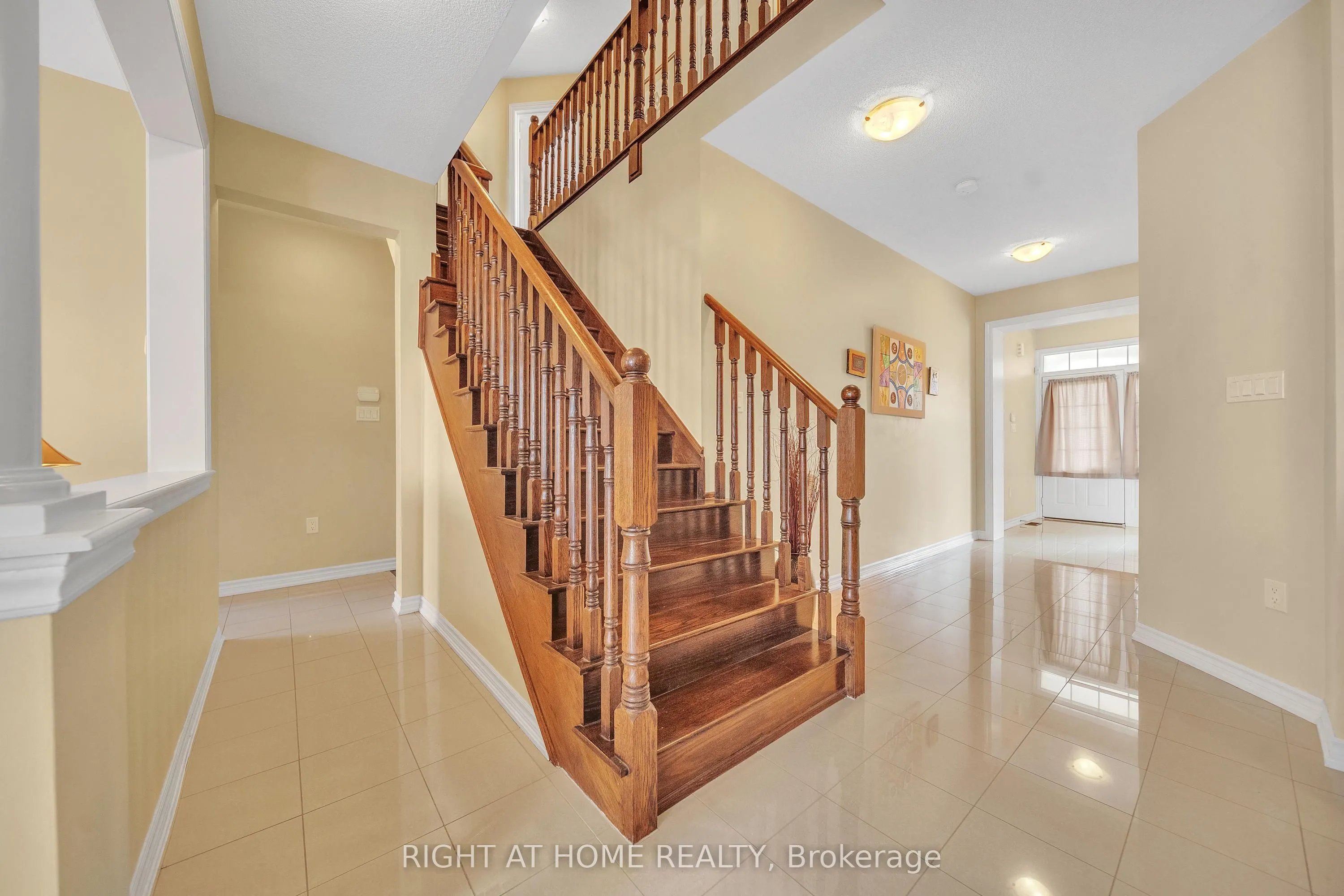 16 Sewell Crescent