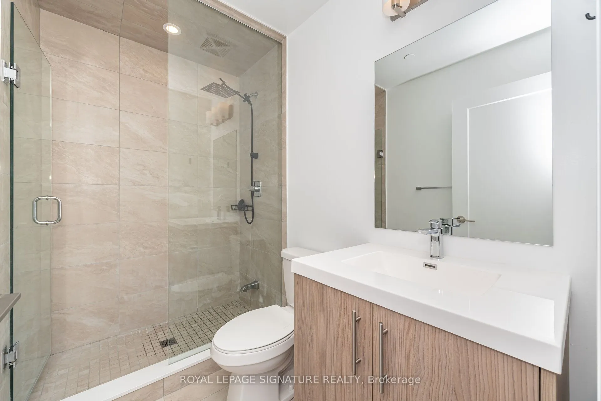 286 Main Street, #910