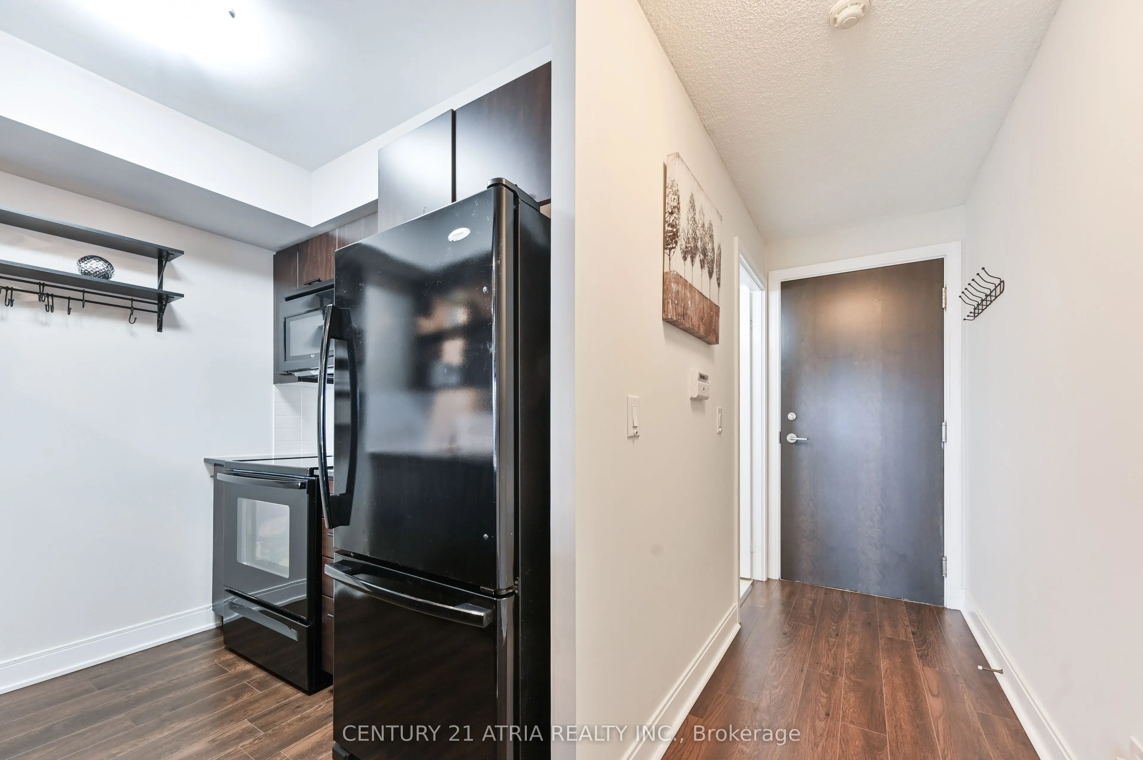 125 Village Green Square, #2405