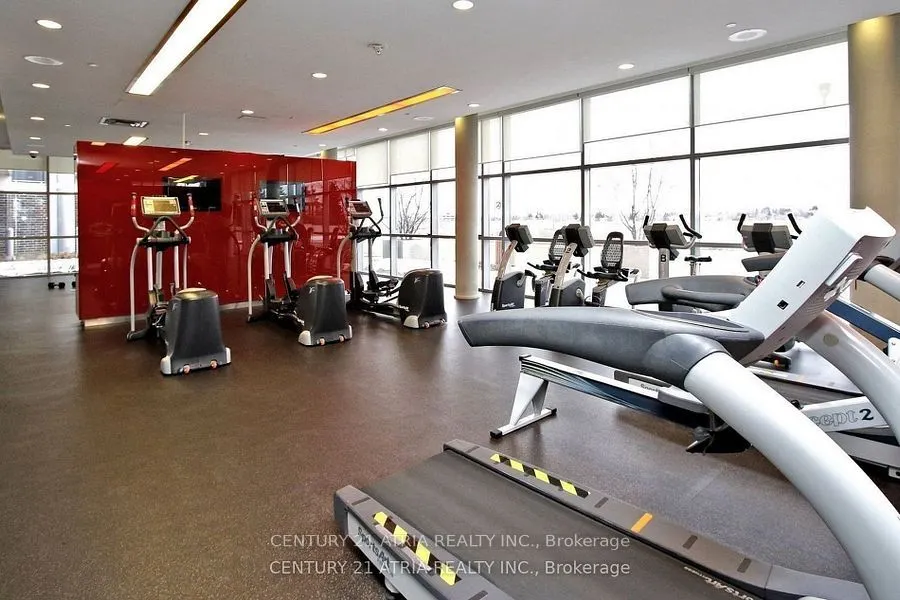 125 Village Green Square, #2405