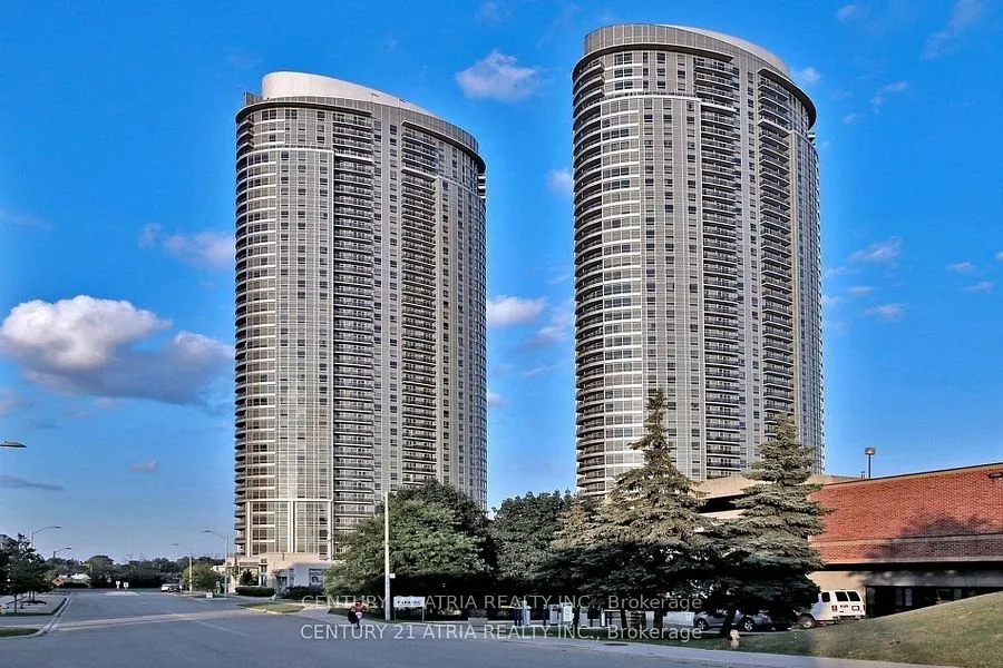 125 Village Green Square, #2405