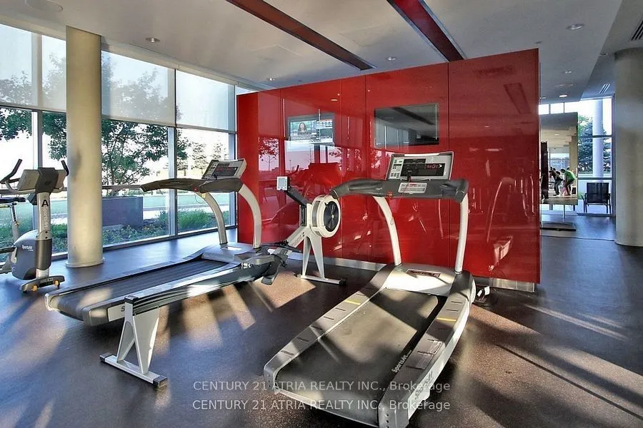 125 Village Green Square, #2405