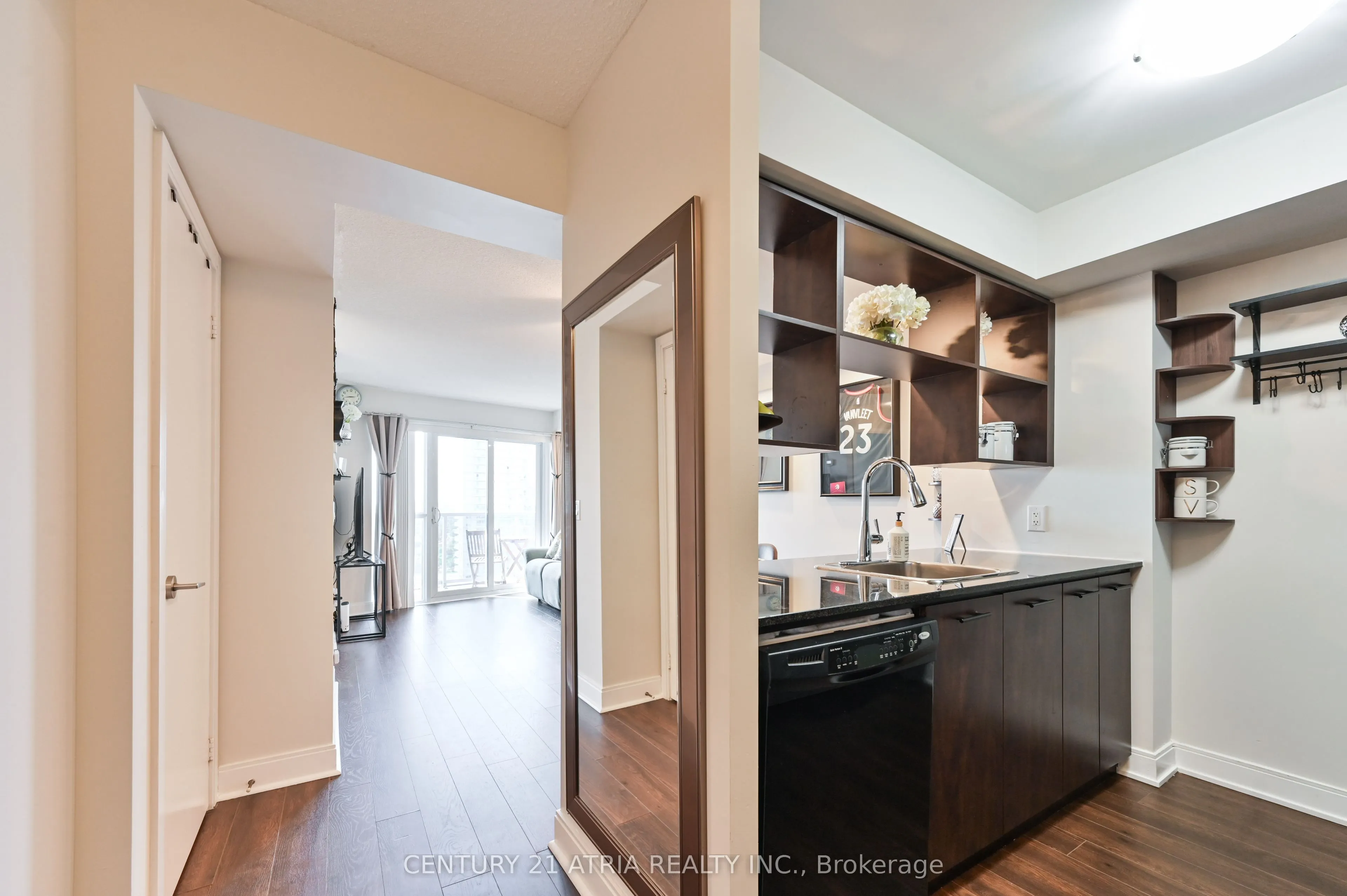 125 Village Green Square, #2405