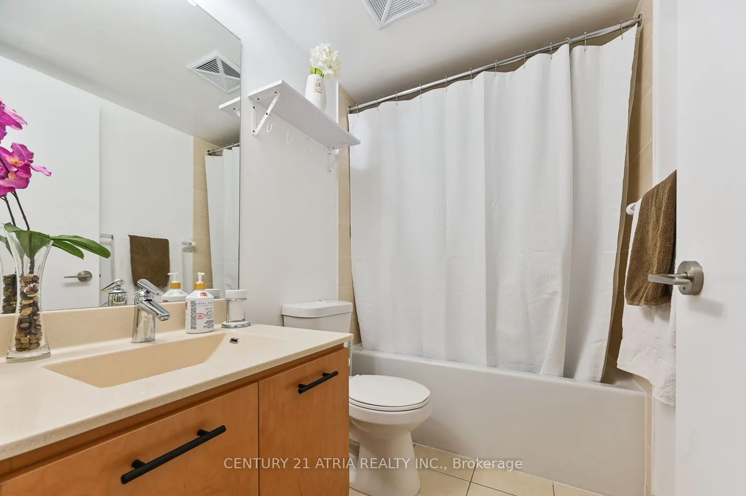125 Village Green Square, #2405