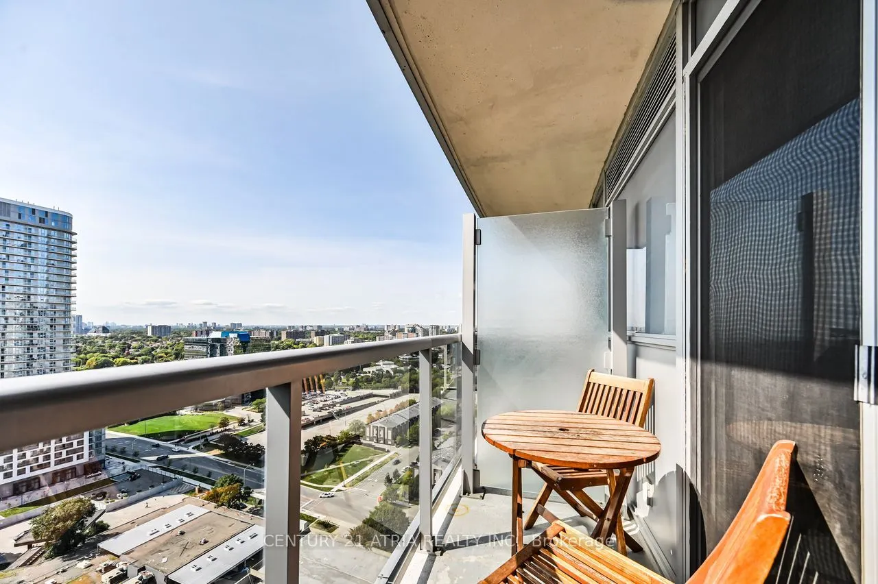 125 Village Green Square, #2405