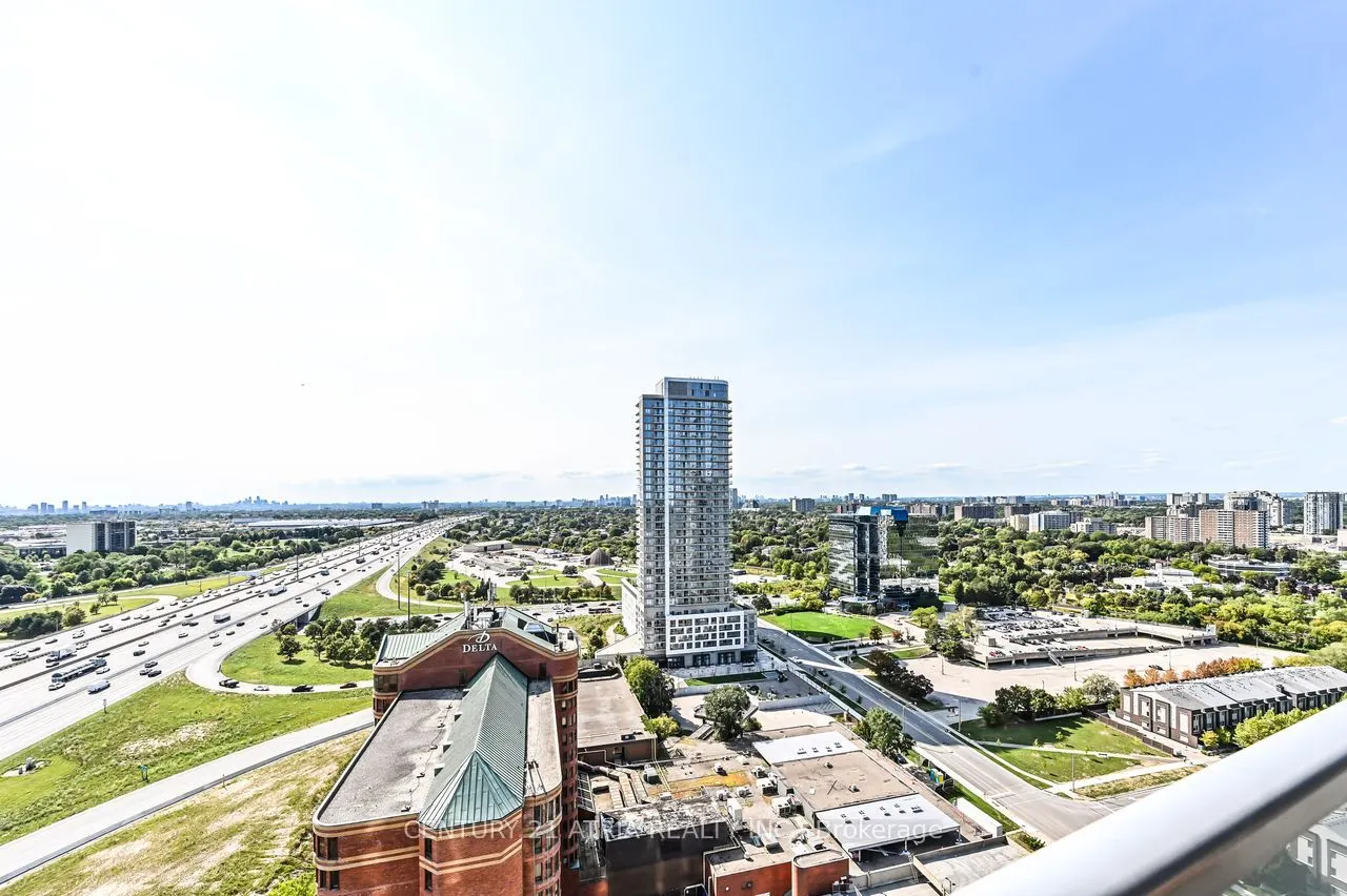 125 Village Green Square, #2405