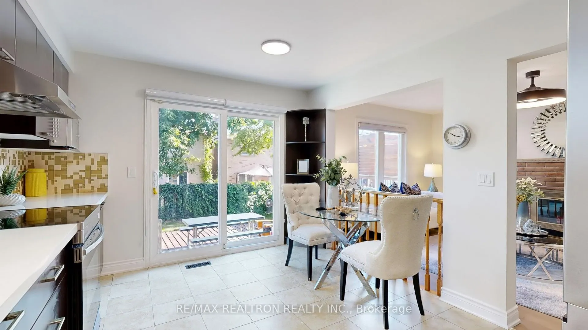 25 Greybeaver Trail