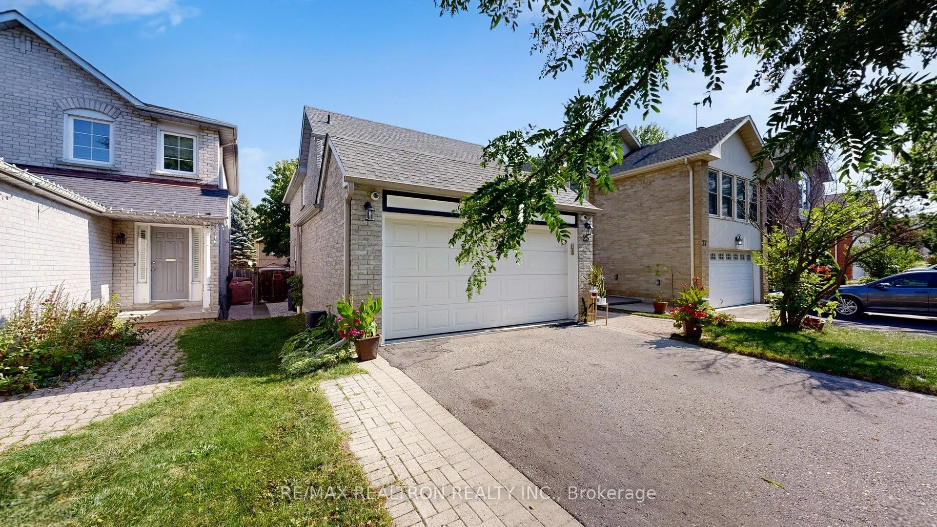 25 Greybeaver Trail