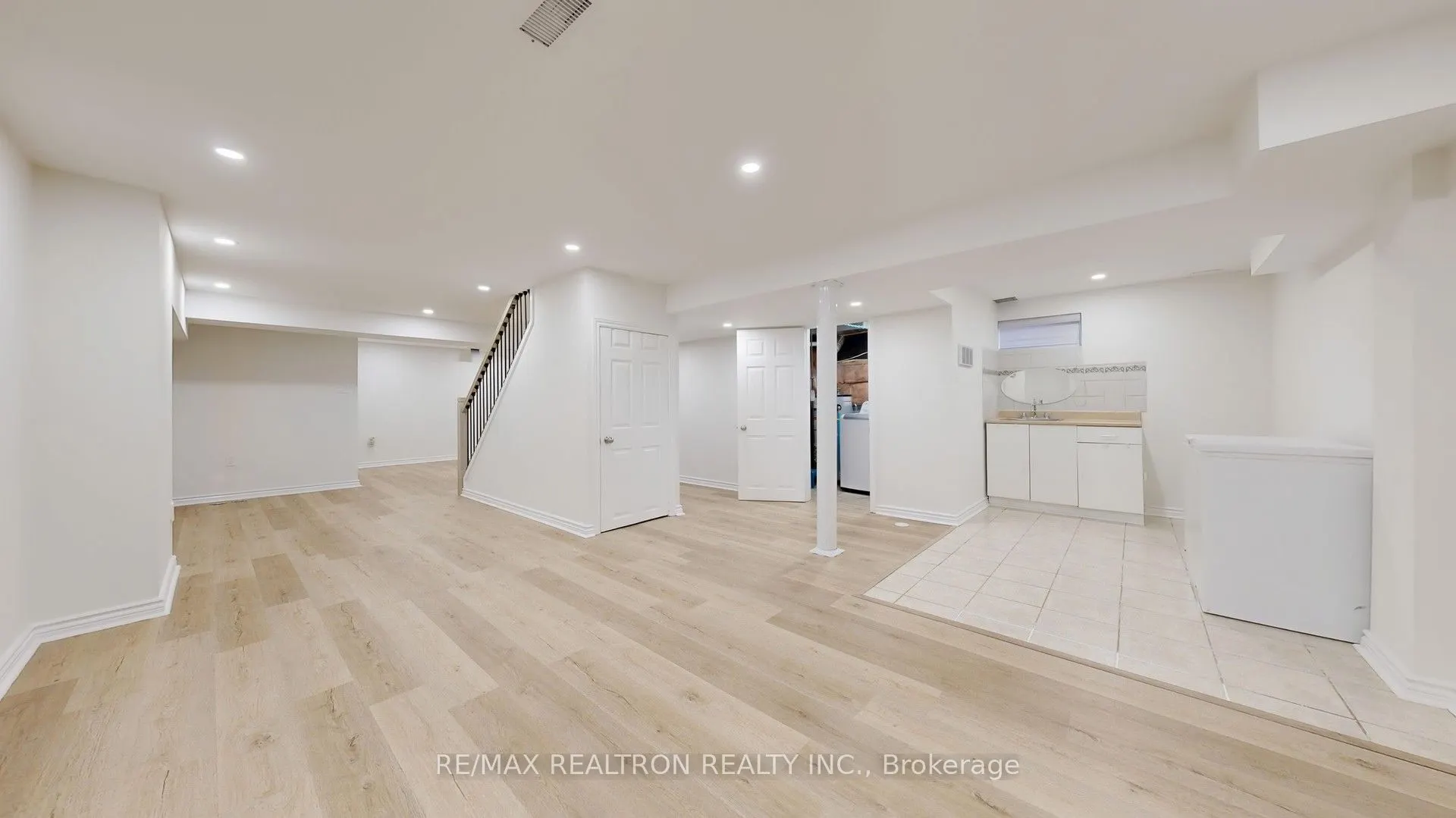 25 Greybeaver Trail