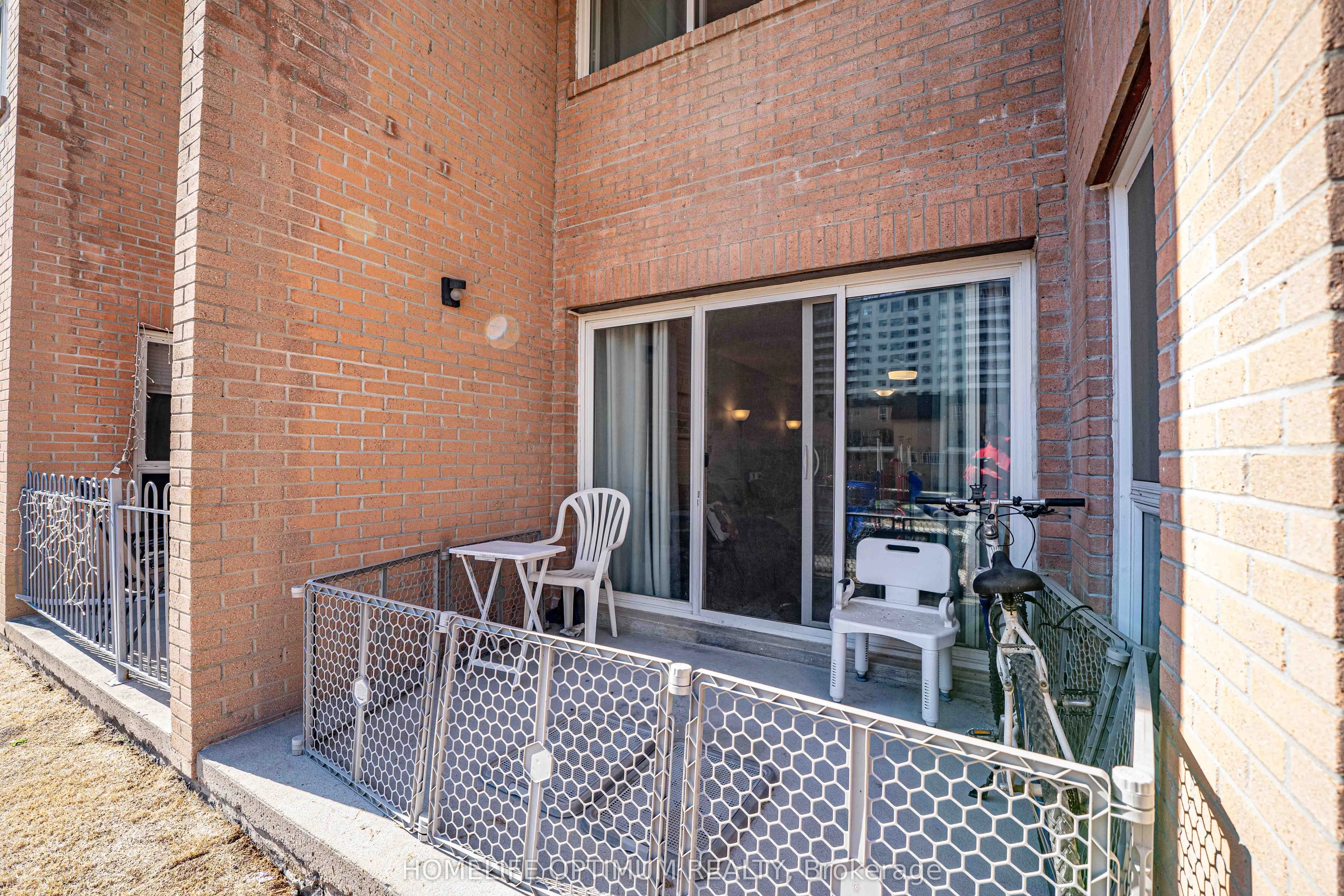 100 Mornelle Court, #1076