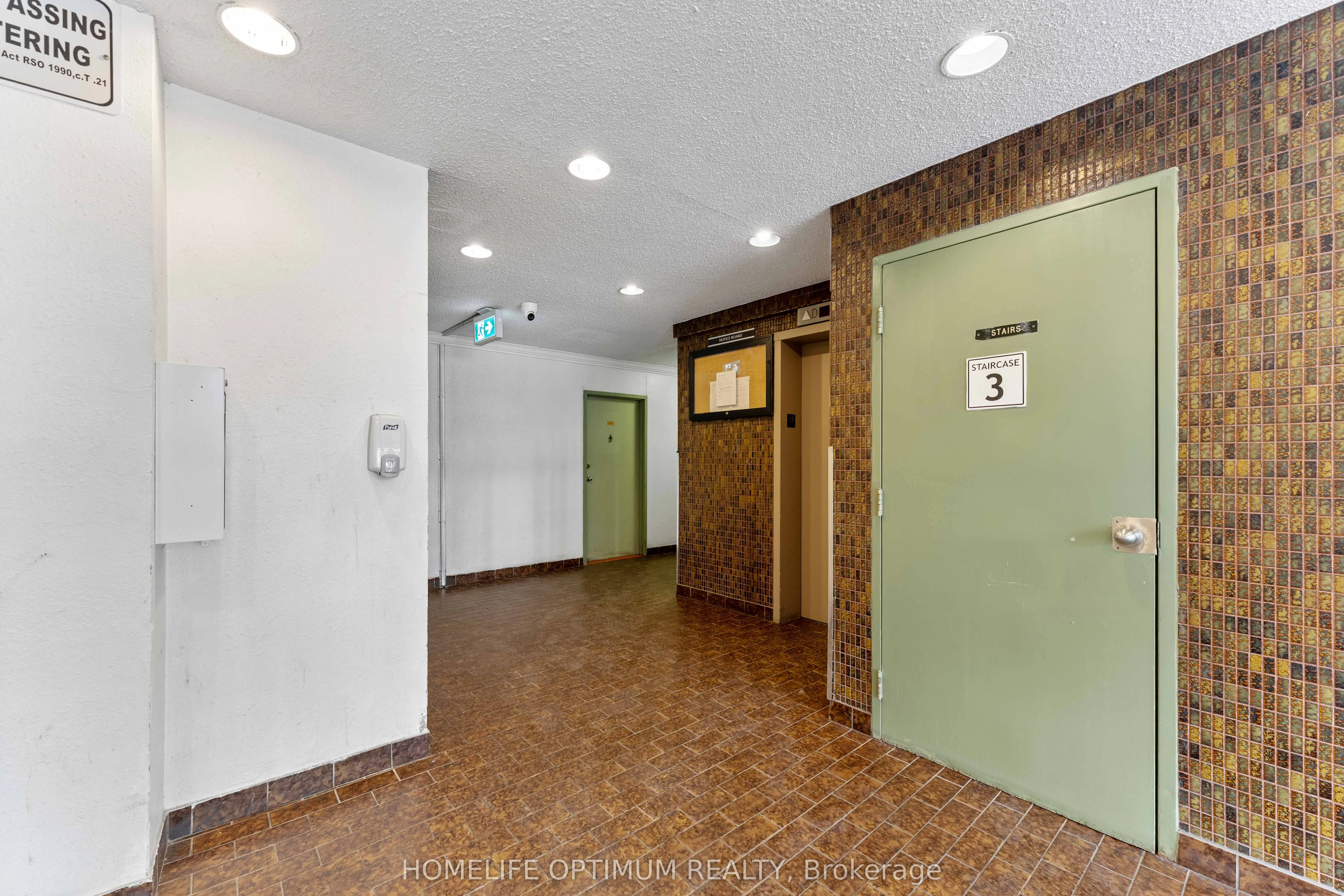 100 Mornelle Court, #1076