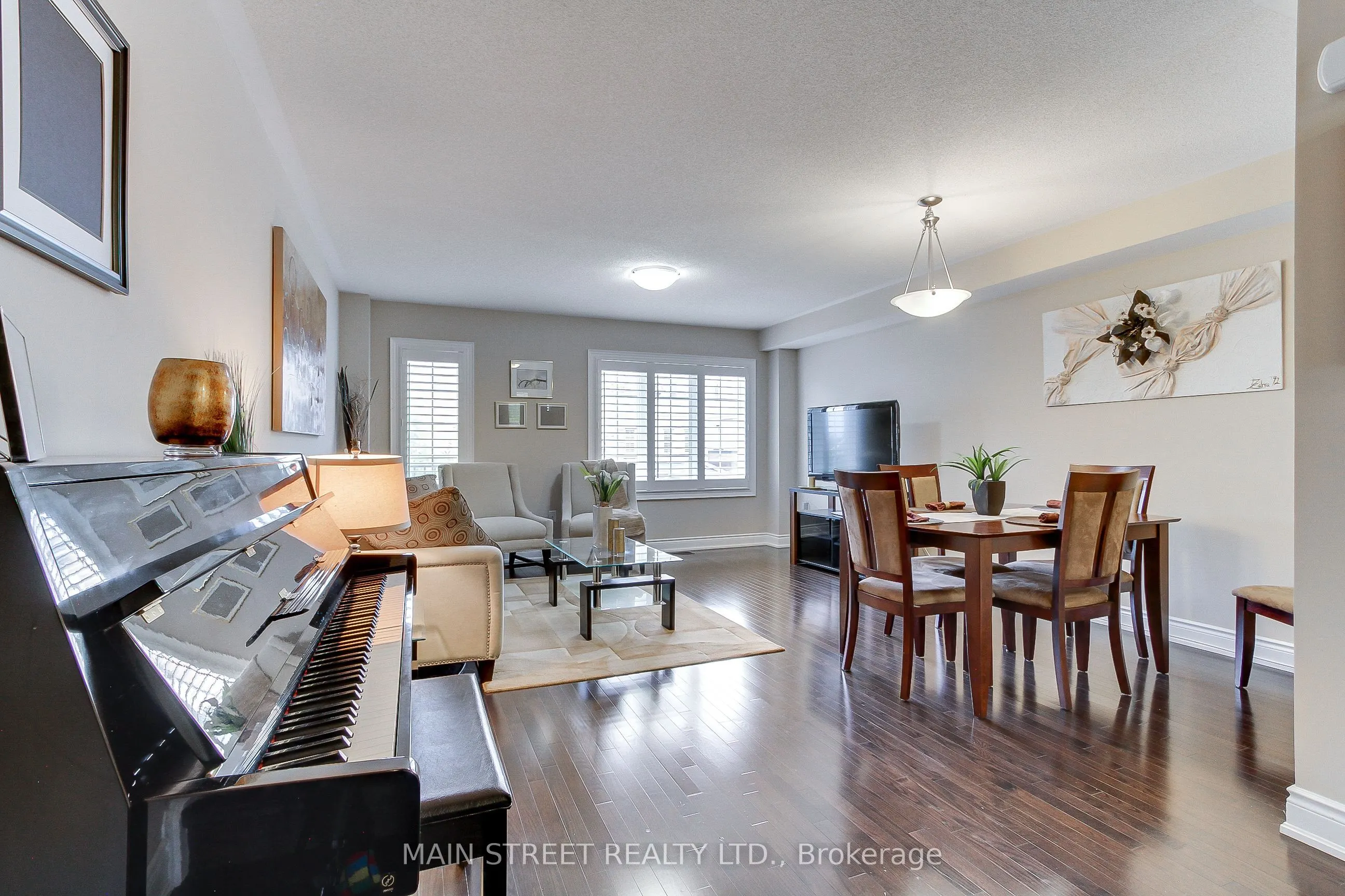 9 Magpie Way E