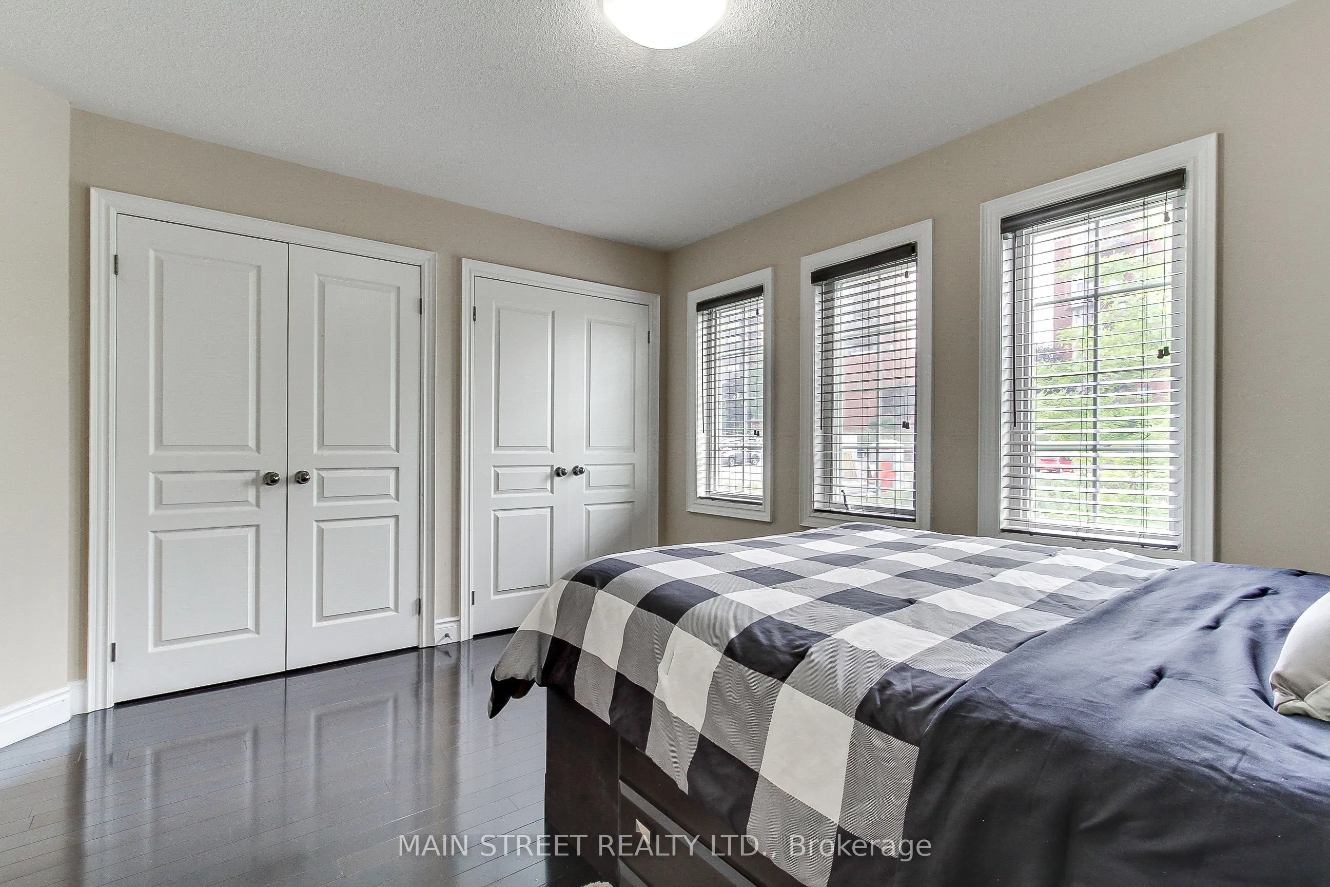 9 Magpie Way E