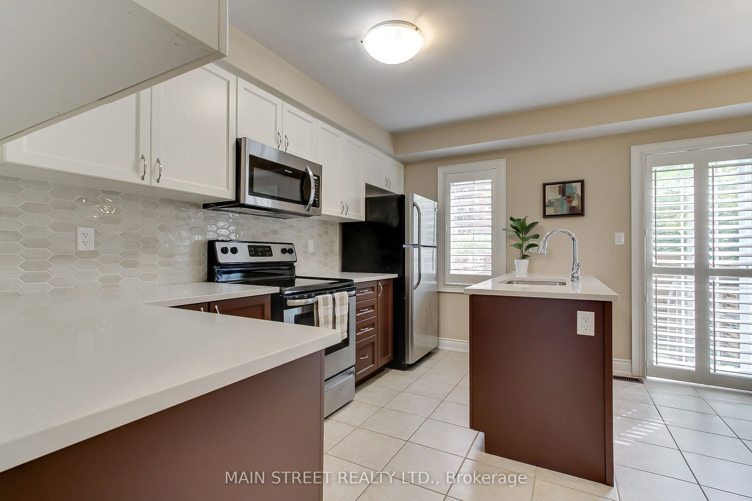 9 Magpie Way E