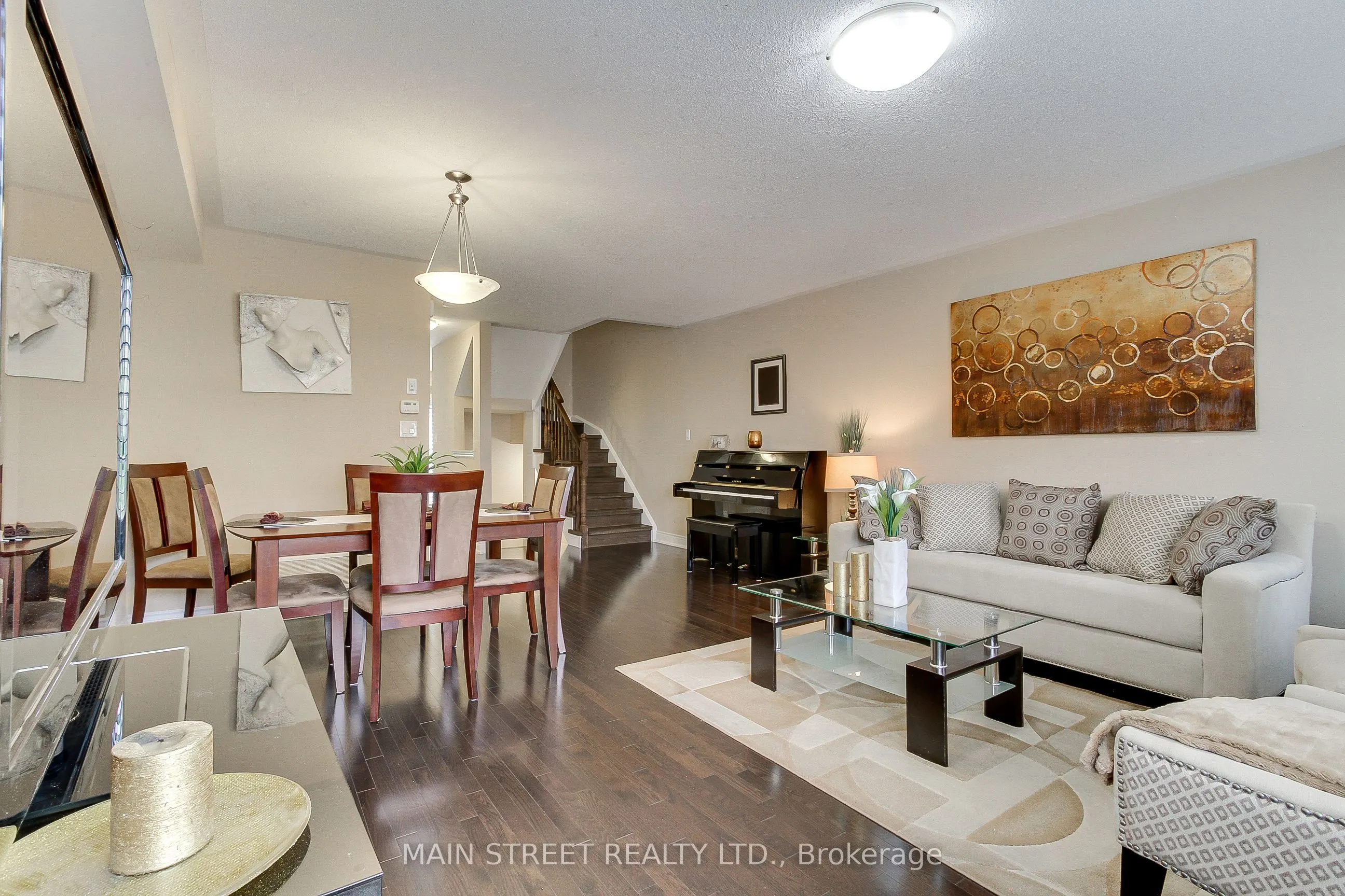 9 Magpie Way E