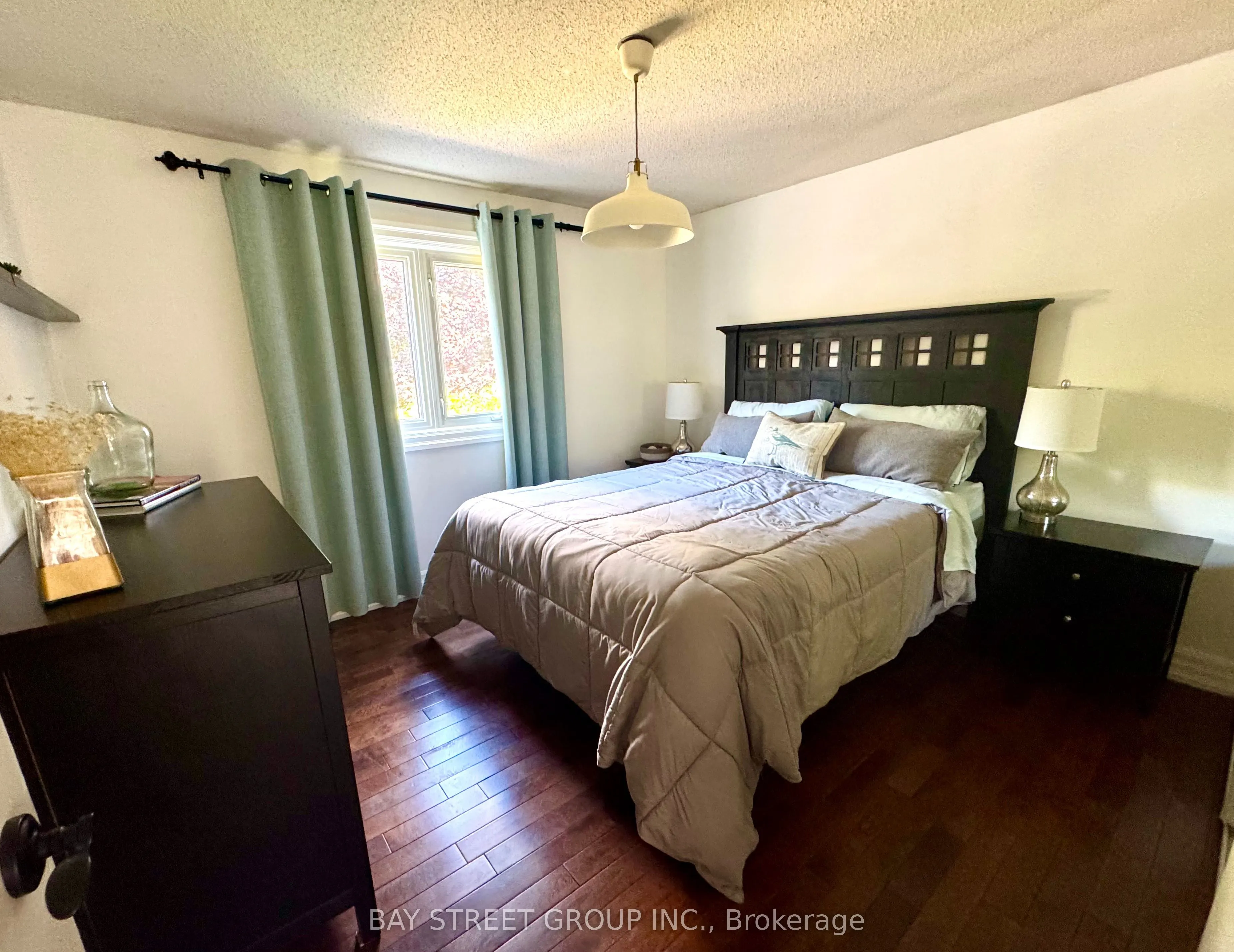 75 Anstead Crescent